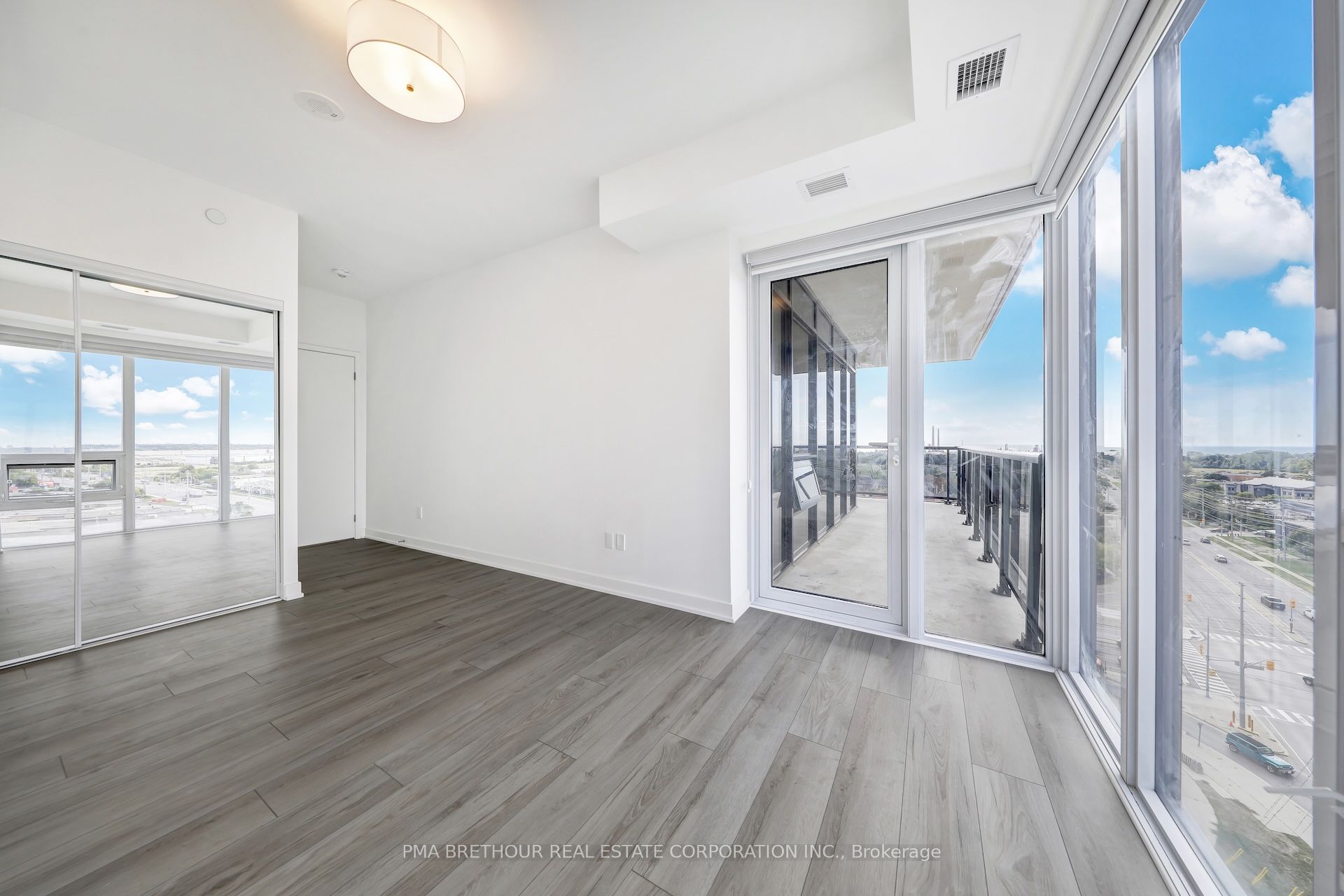 MLS #W12479481 image #18