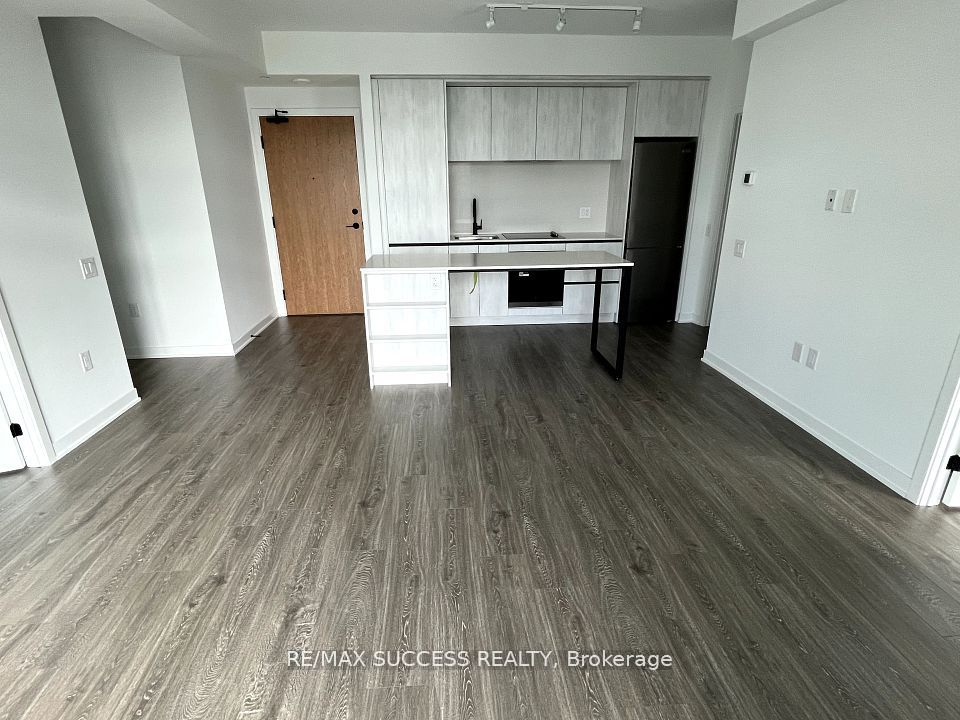 MLS #W12480459 image #3