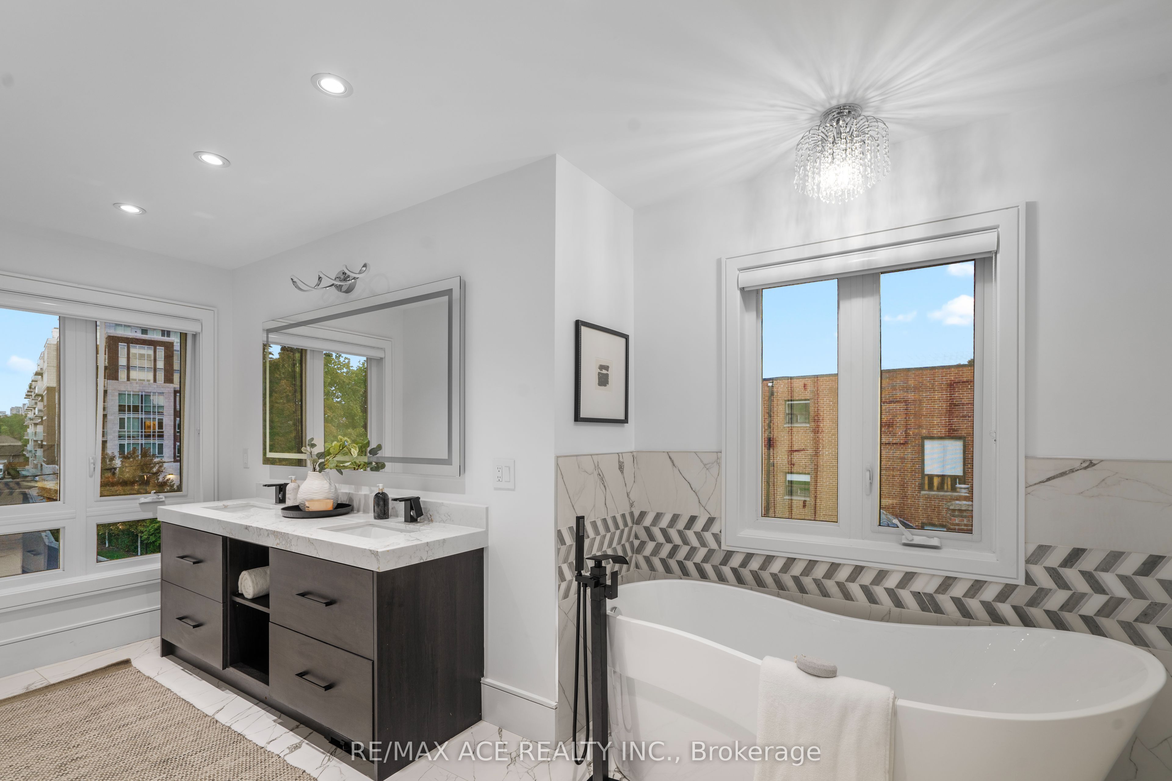 MLS #W12480496 image #21