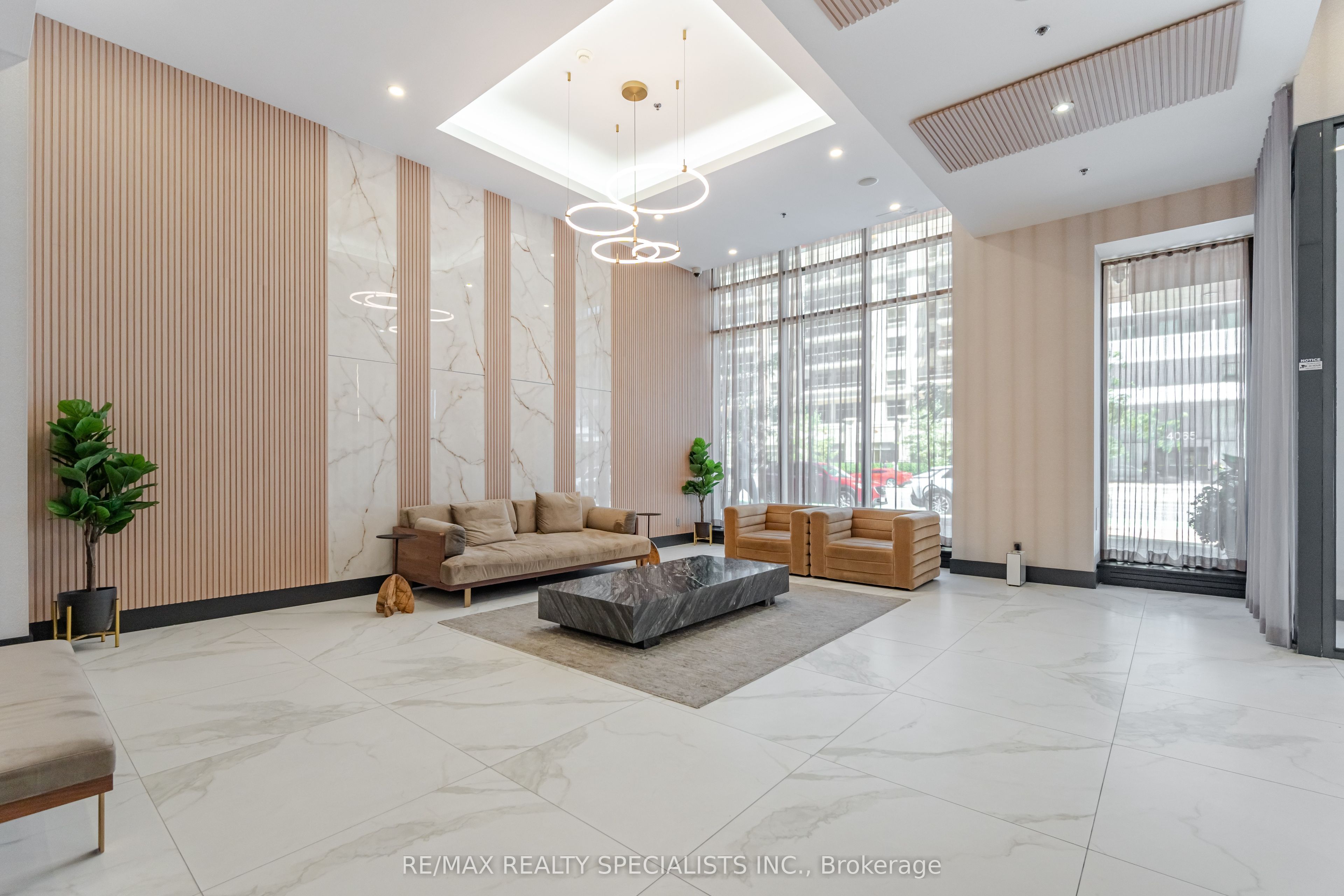 MLS #W12481109 image #2