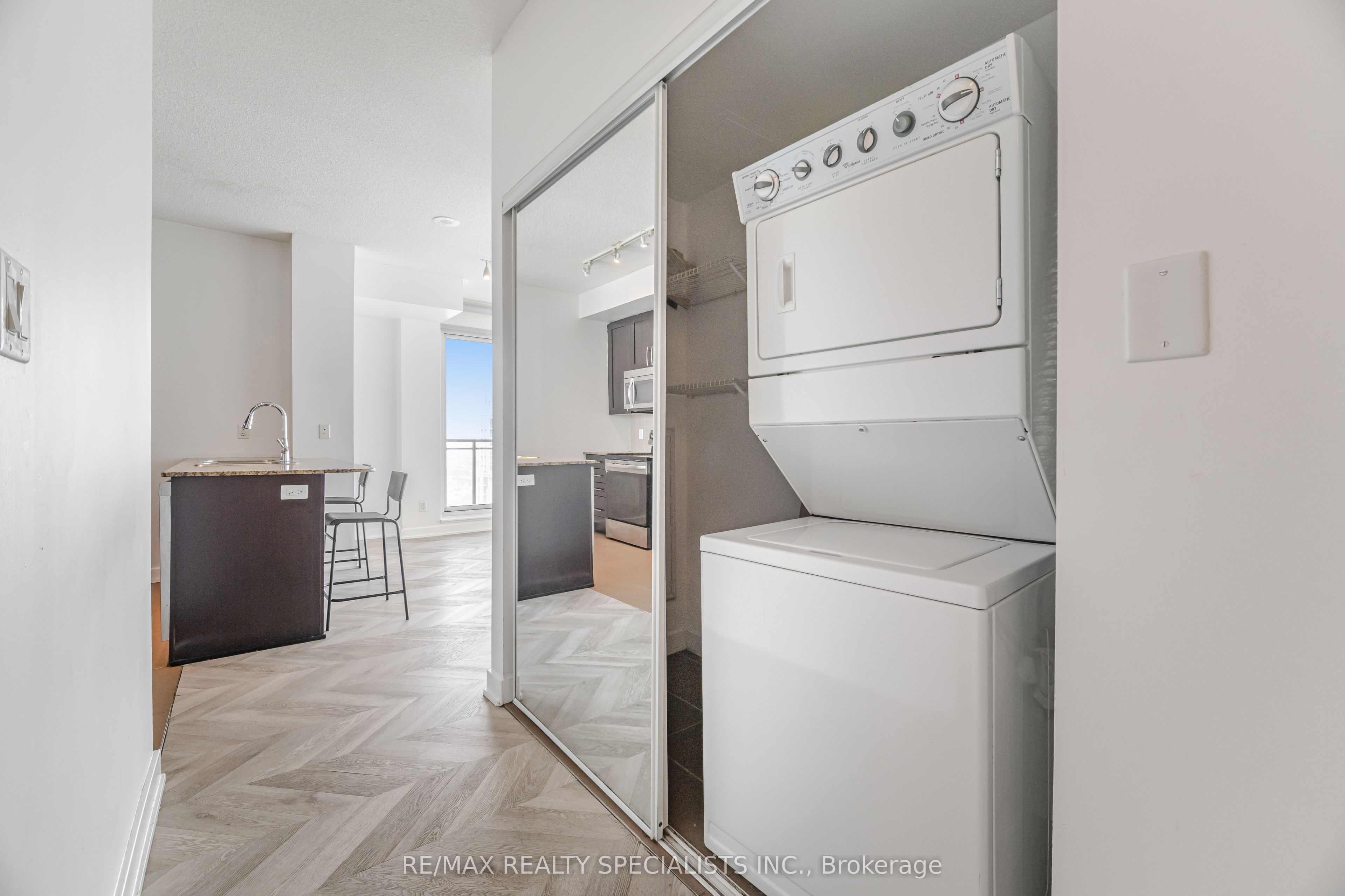 MLS #W12481109 image #28