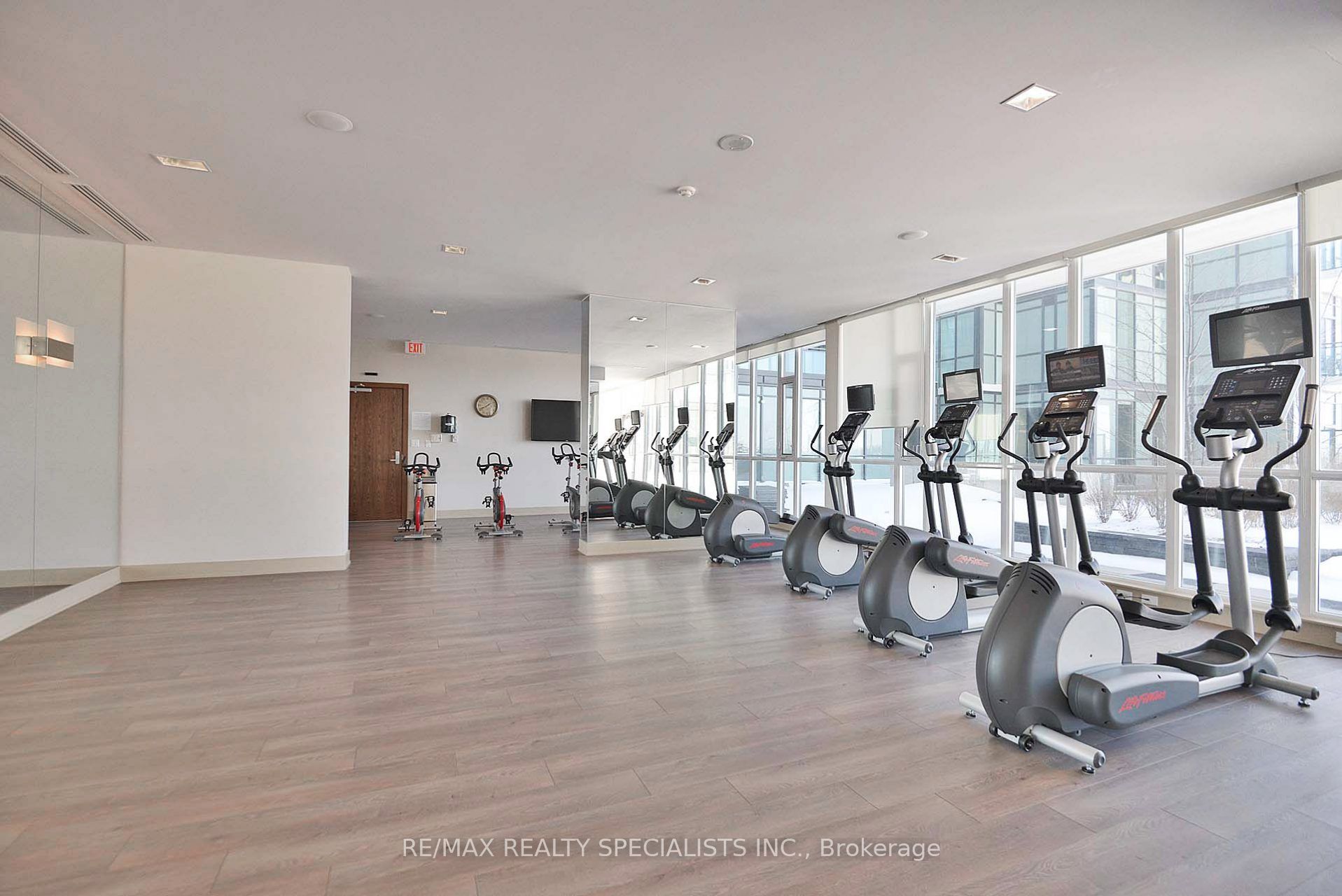 MLS #W12481109 image #40