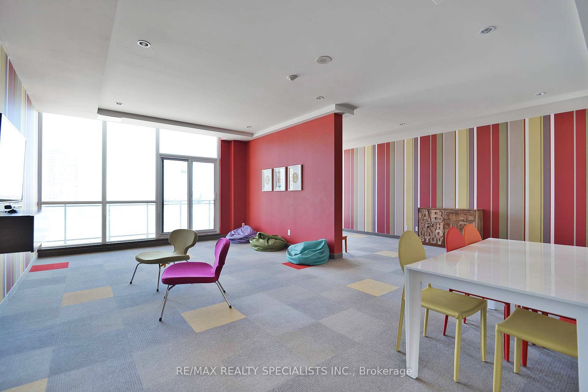 MLS #W12481109 image #47