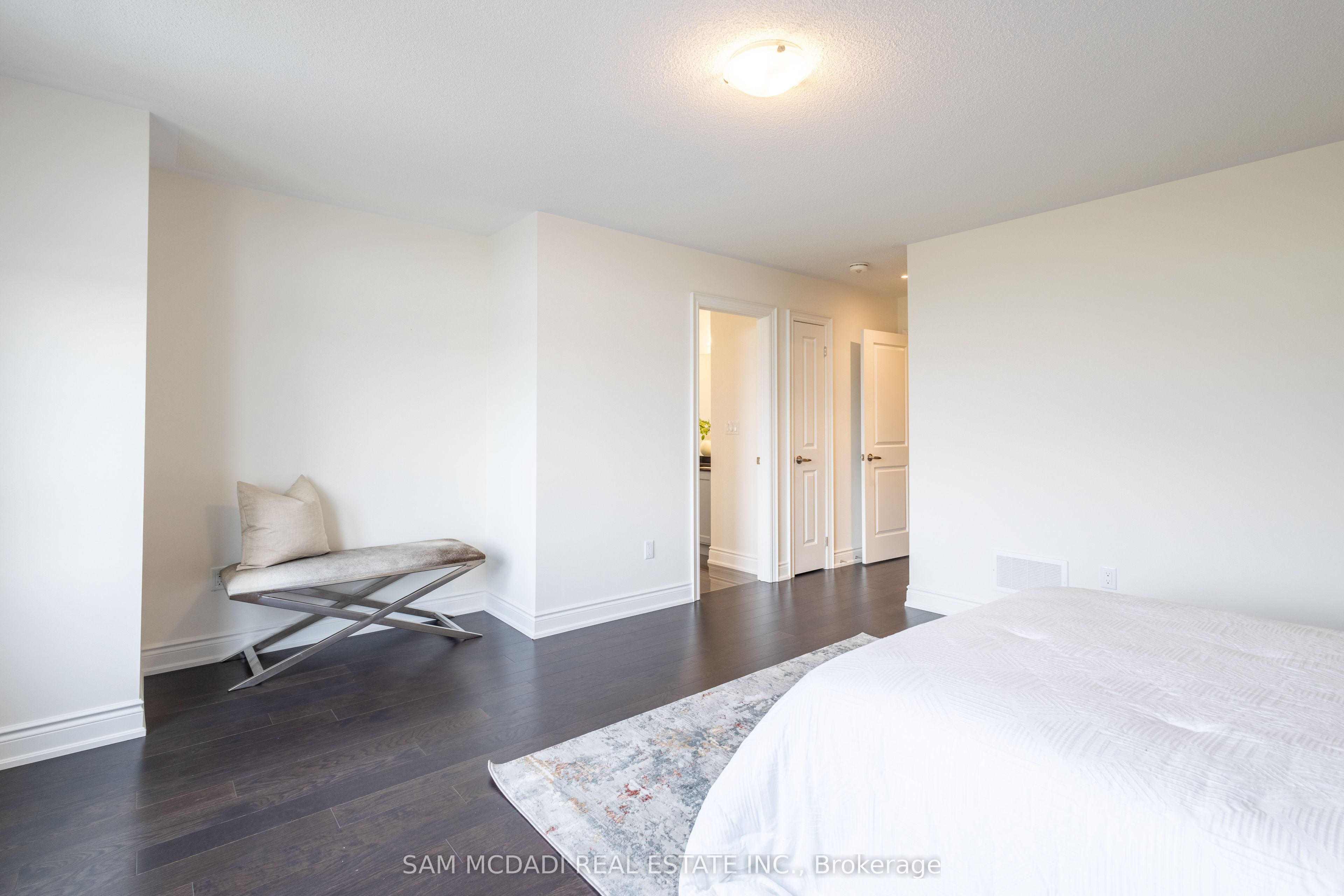 MLS #W12481191 image #17