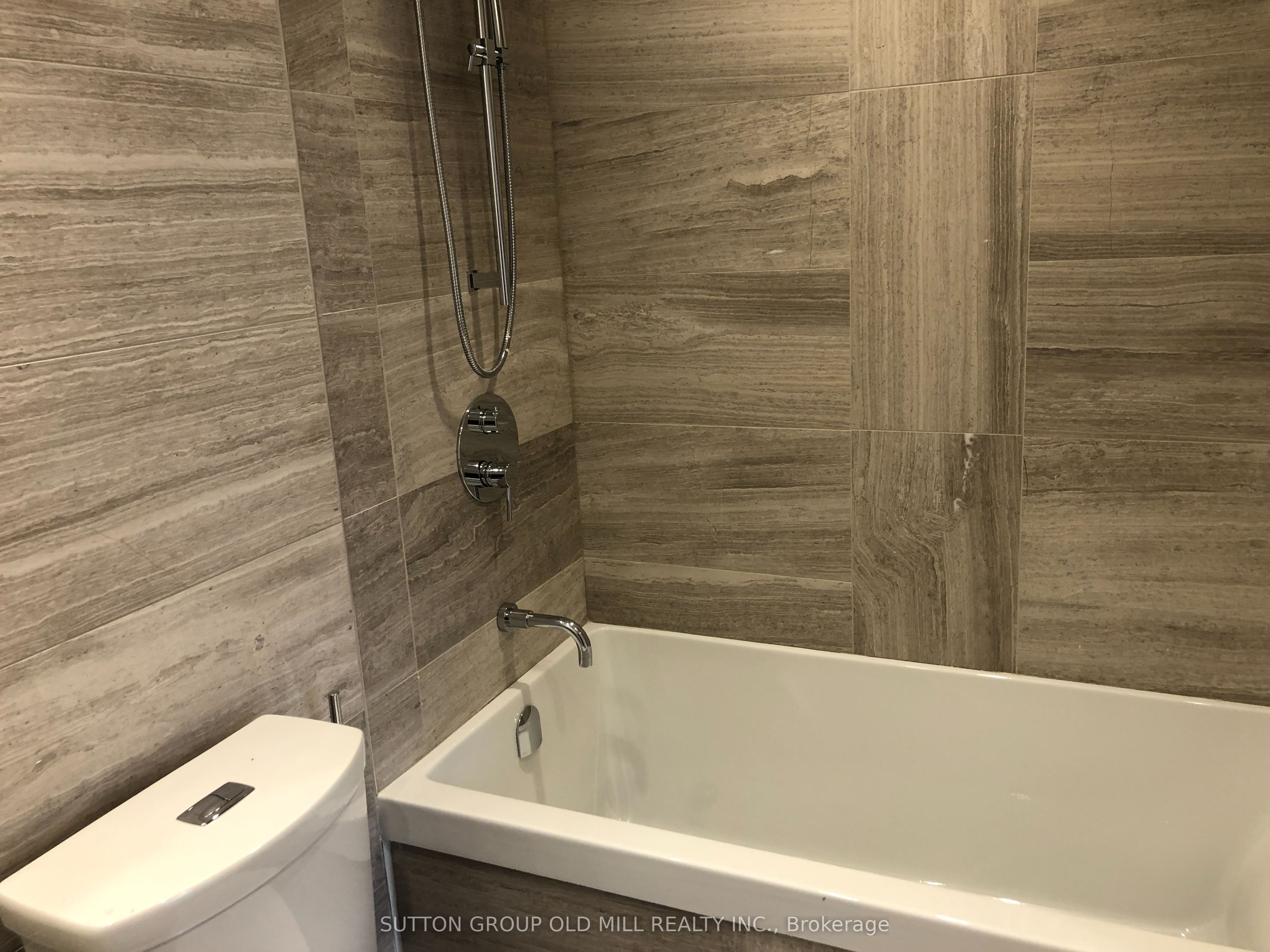 MLS #W12481330 image #13