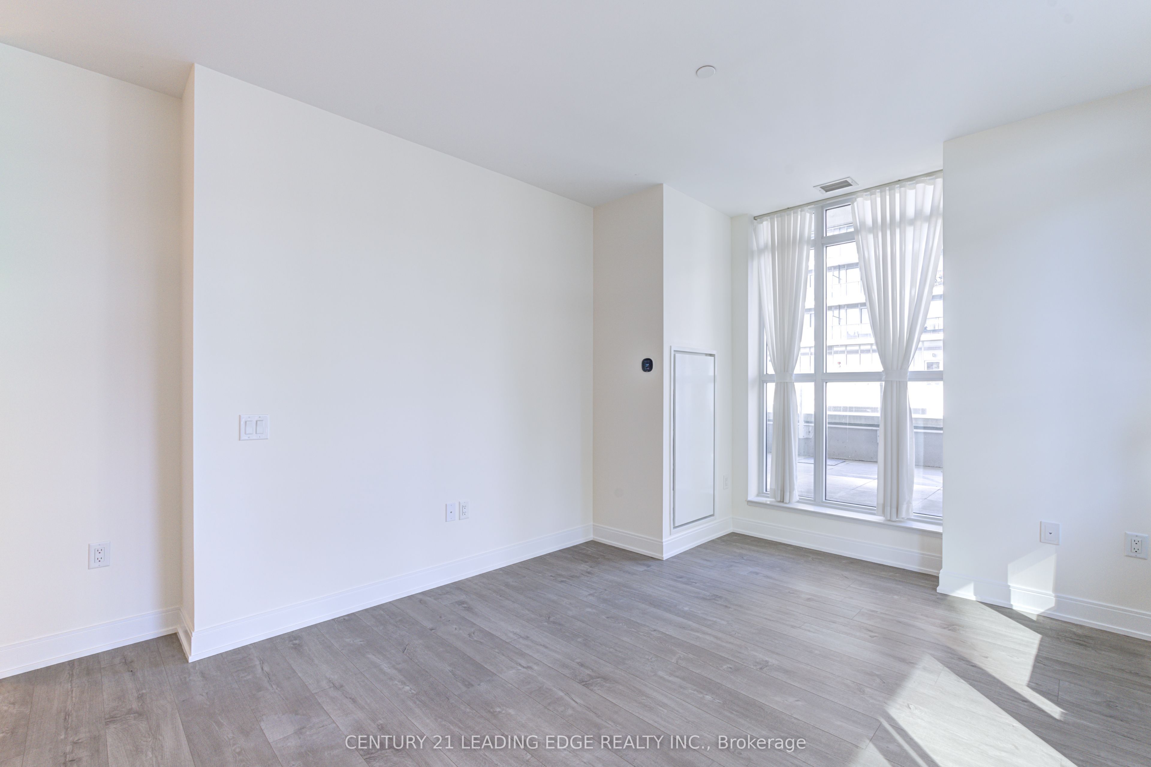 MLS #W12481364 image #13