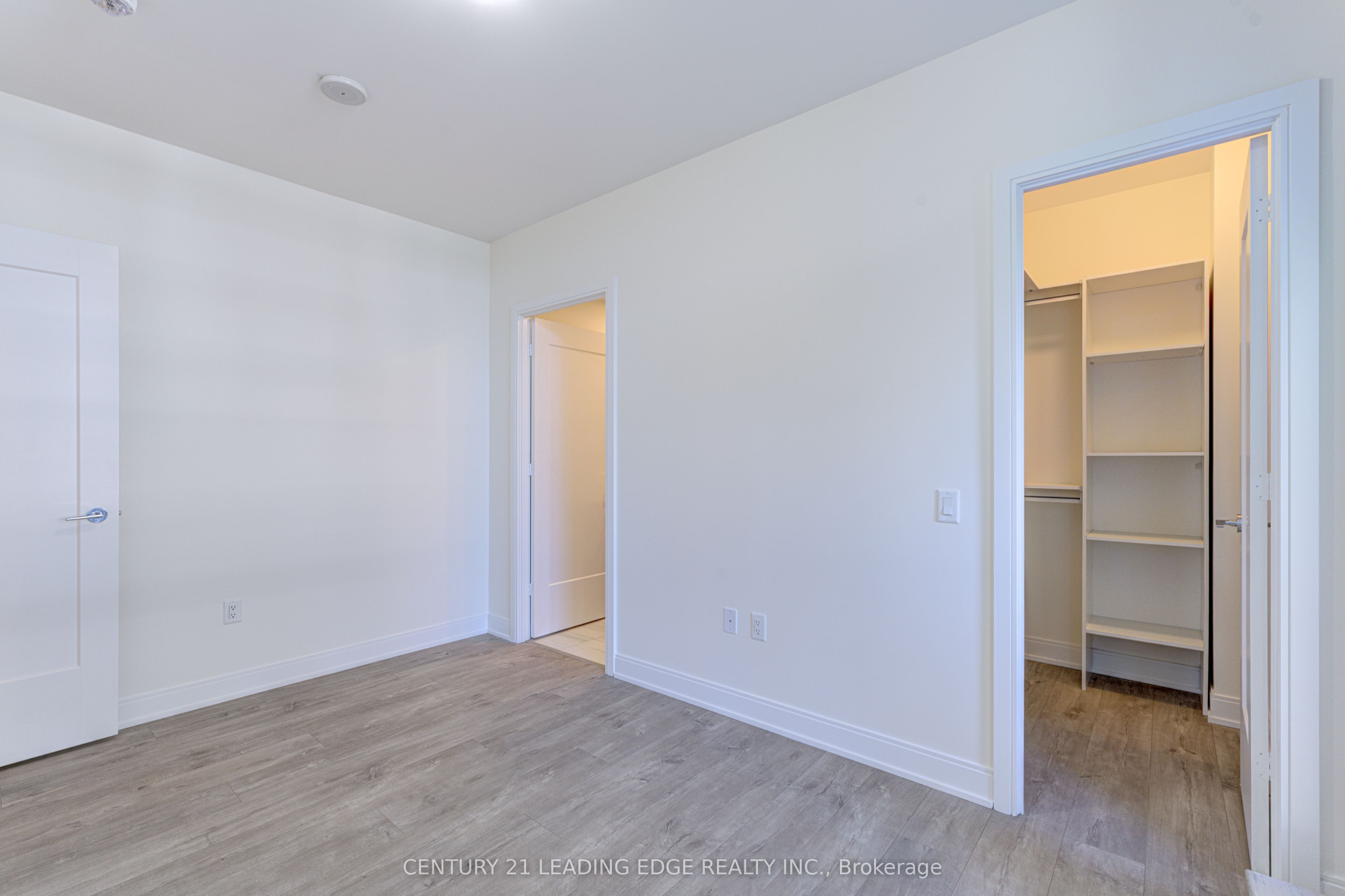 MLS #W12481364 image #16