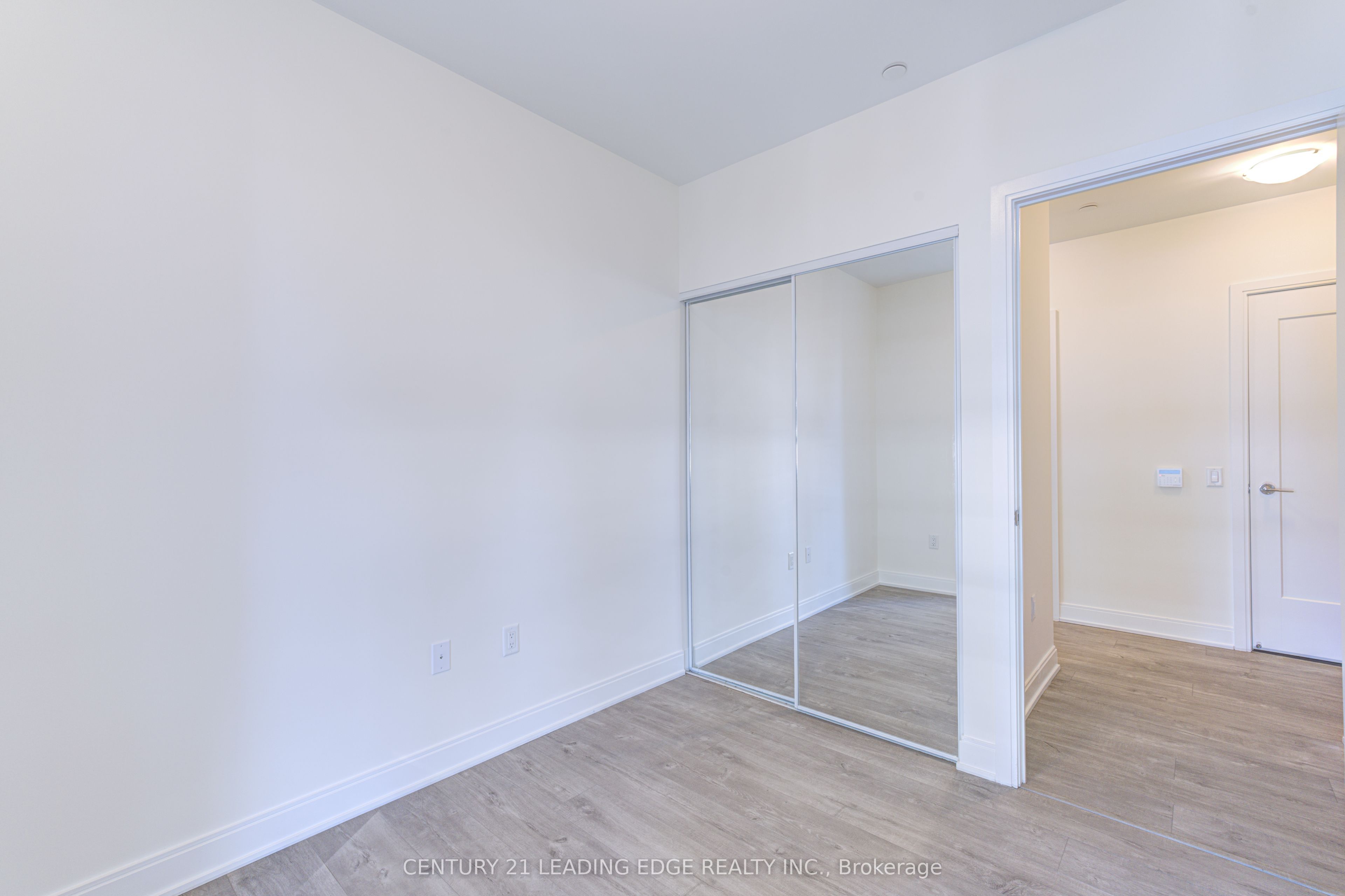 MLS #W12481364 image #20