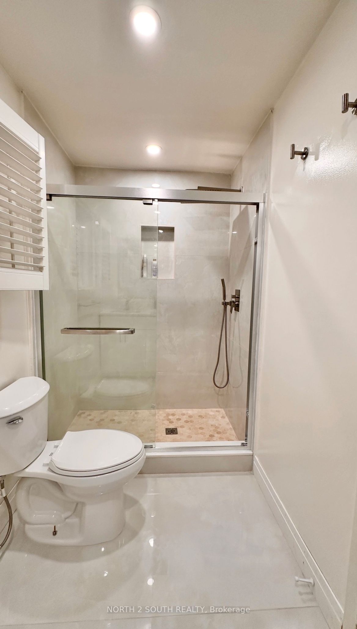 MLS #W12481410 image #9