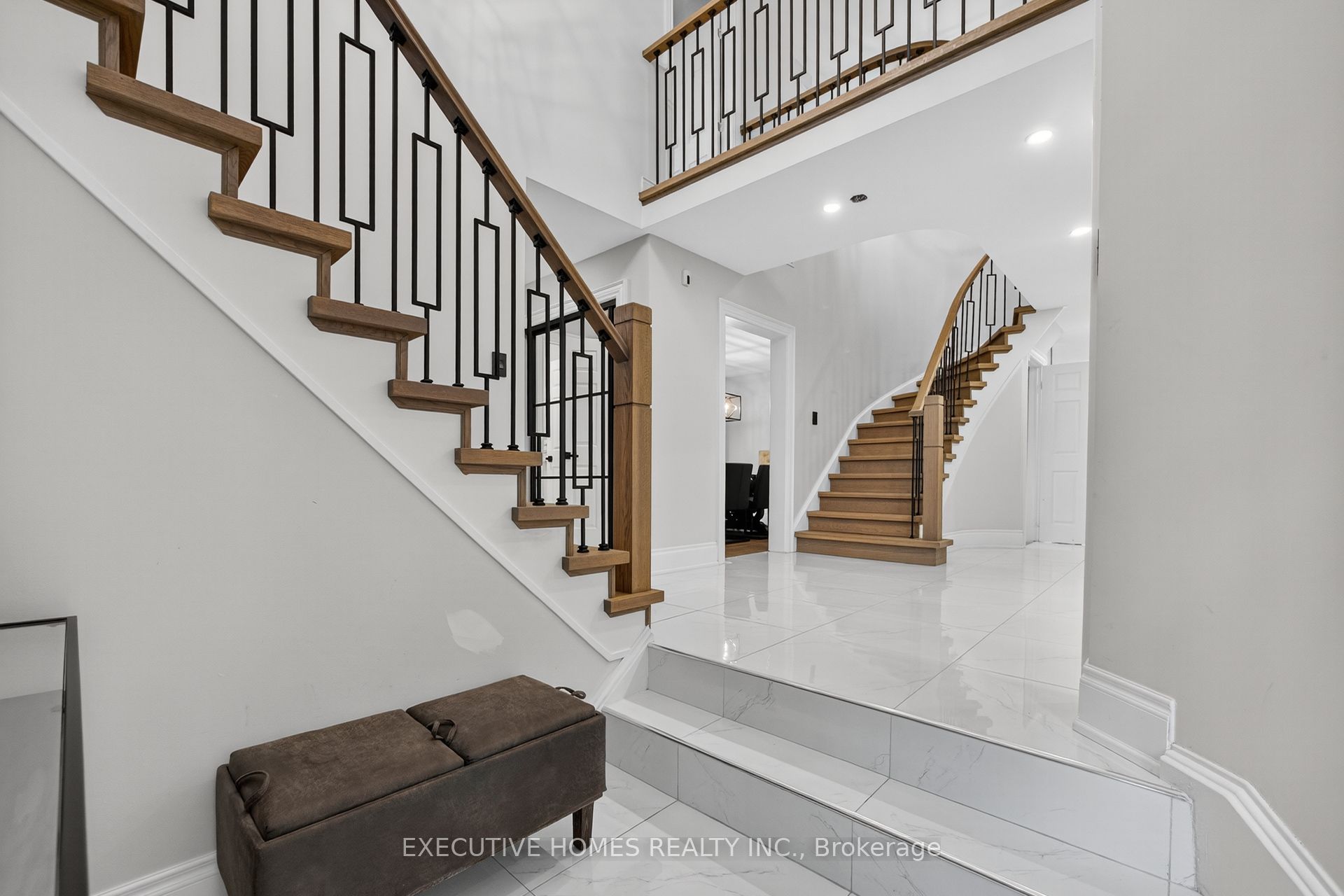 MLS #W12481440 image #4