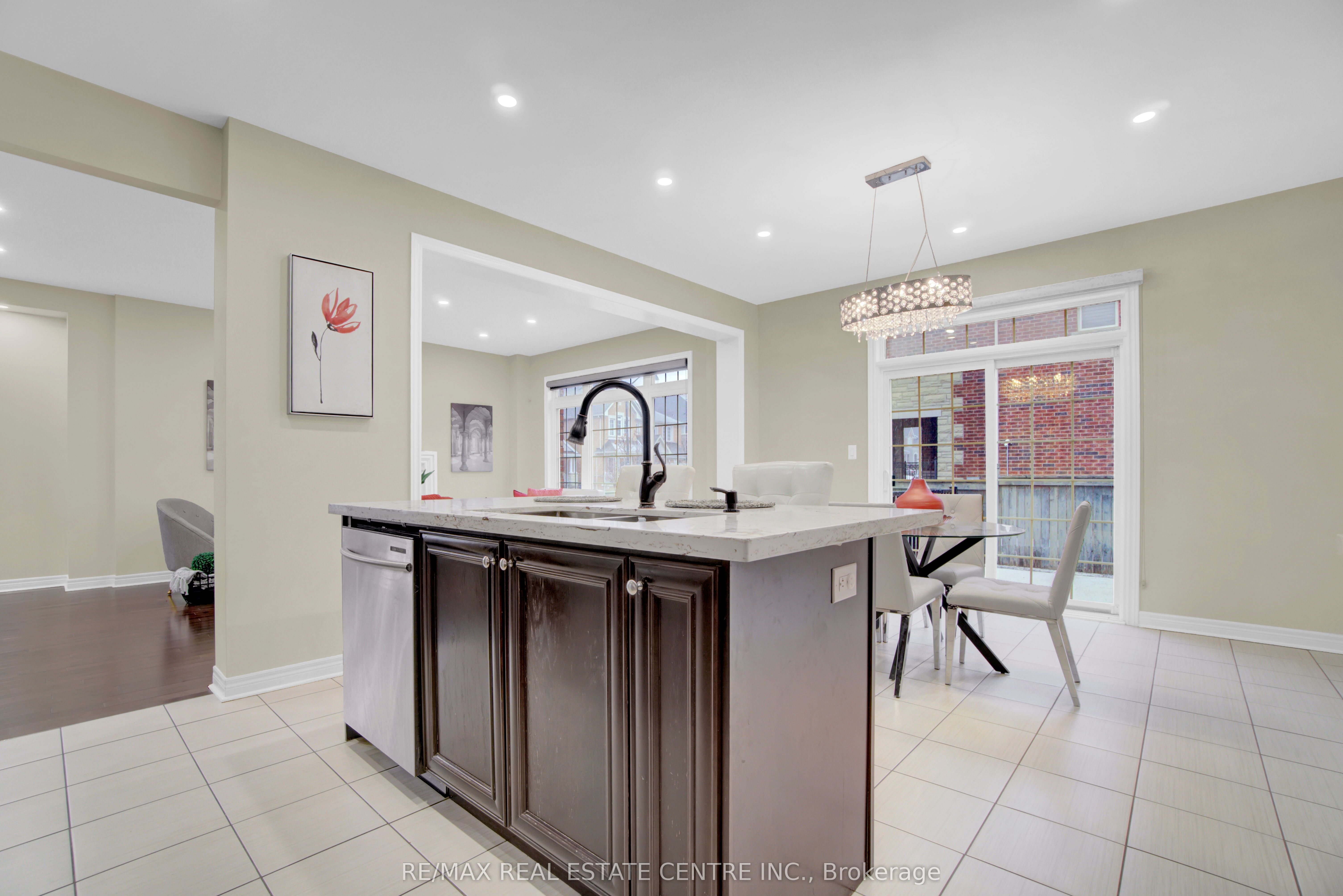 MLS #W12481650 image #16