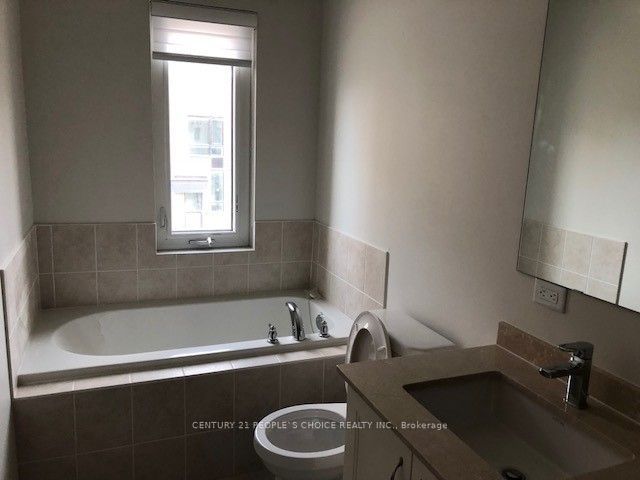 MLS #W12481729 image #15