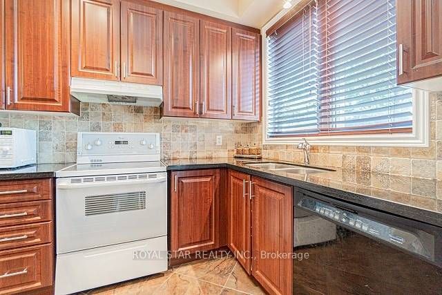 MLS #W12481961 image #2