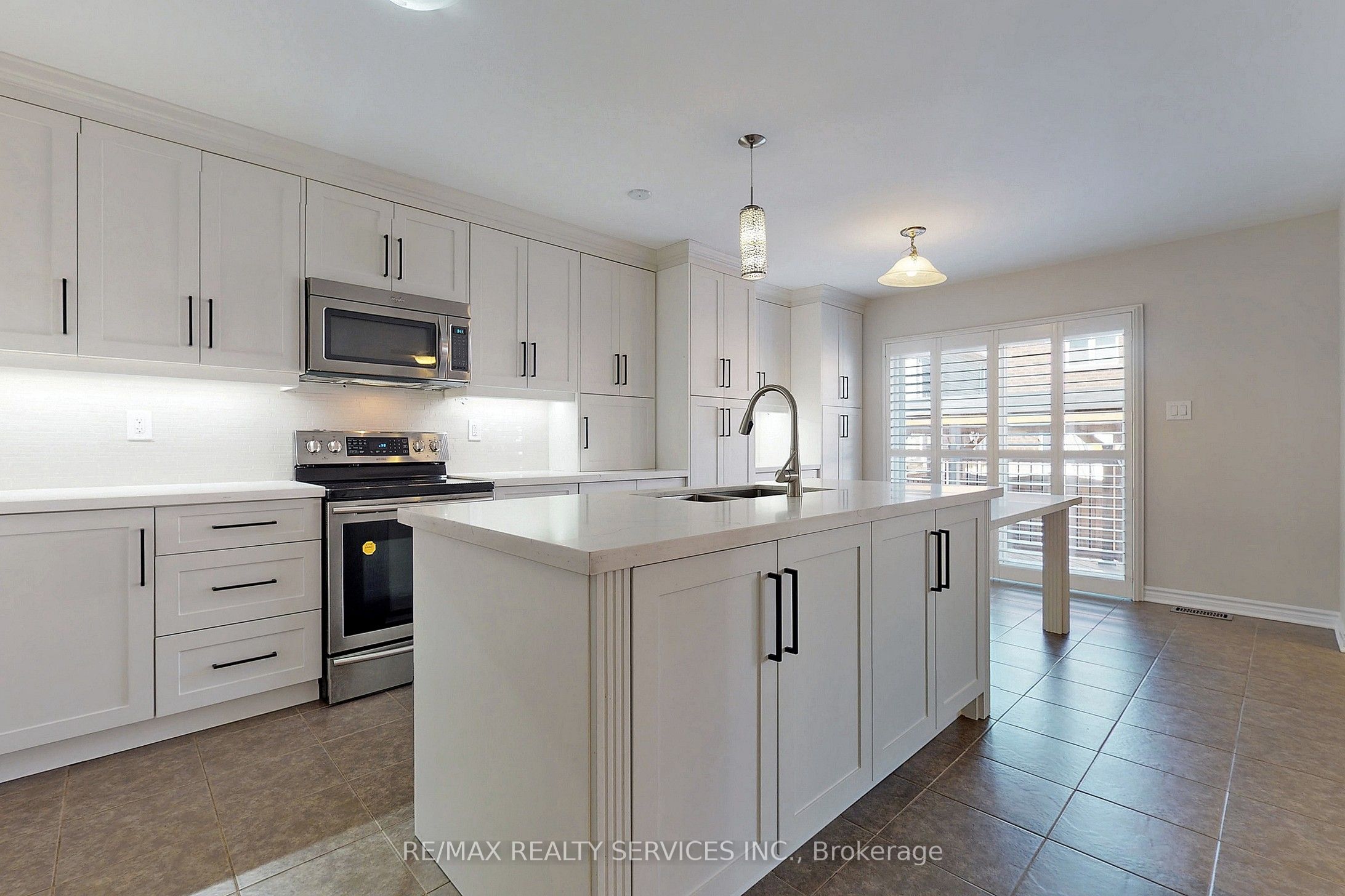 MLS #W12482002 image #9