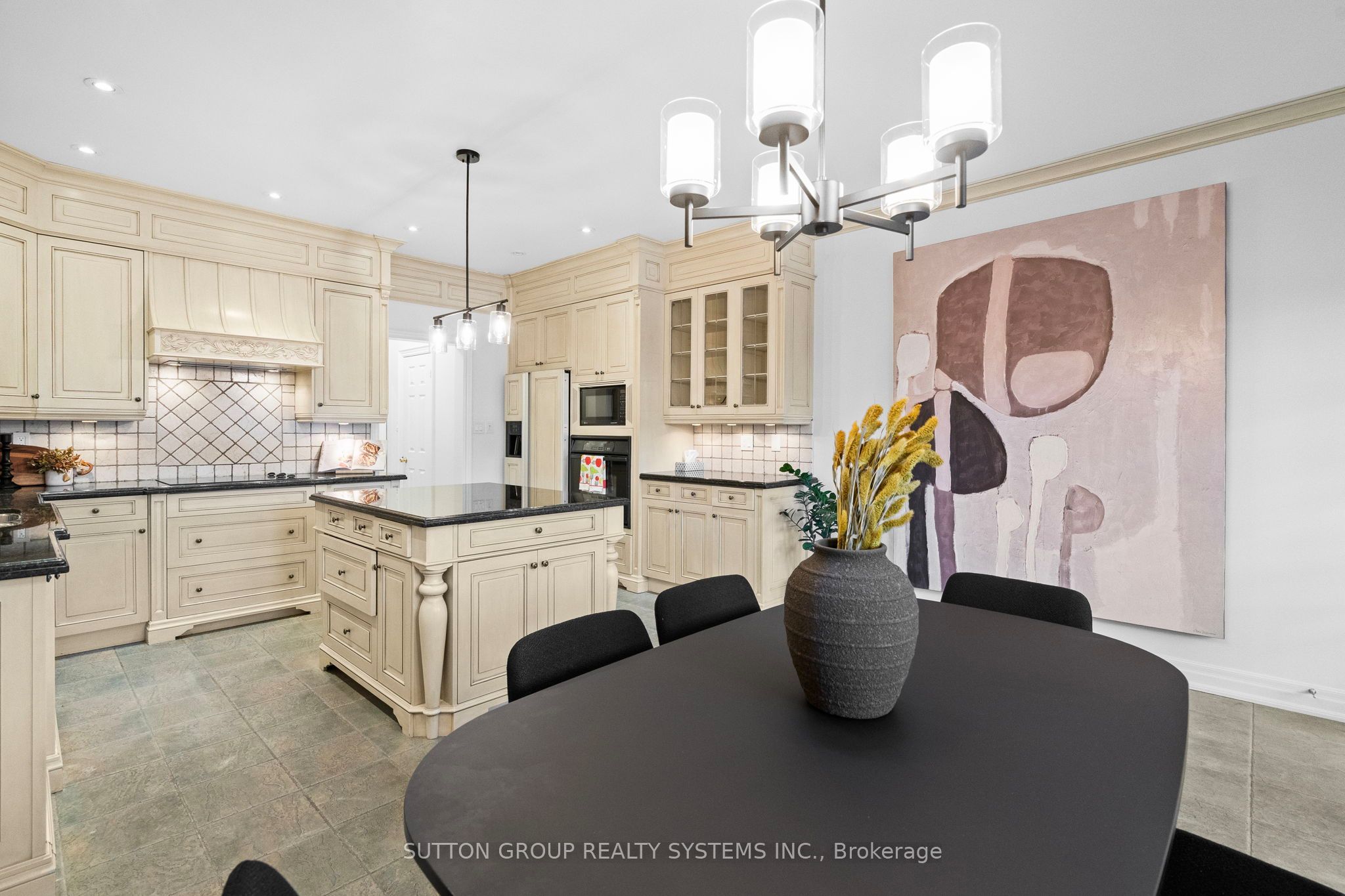 MLS #W12482105 image #12