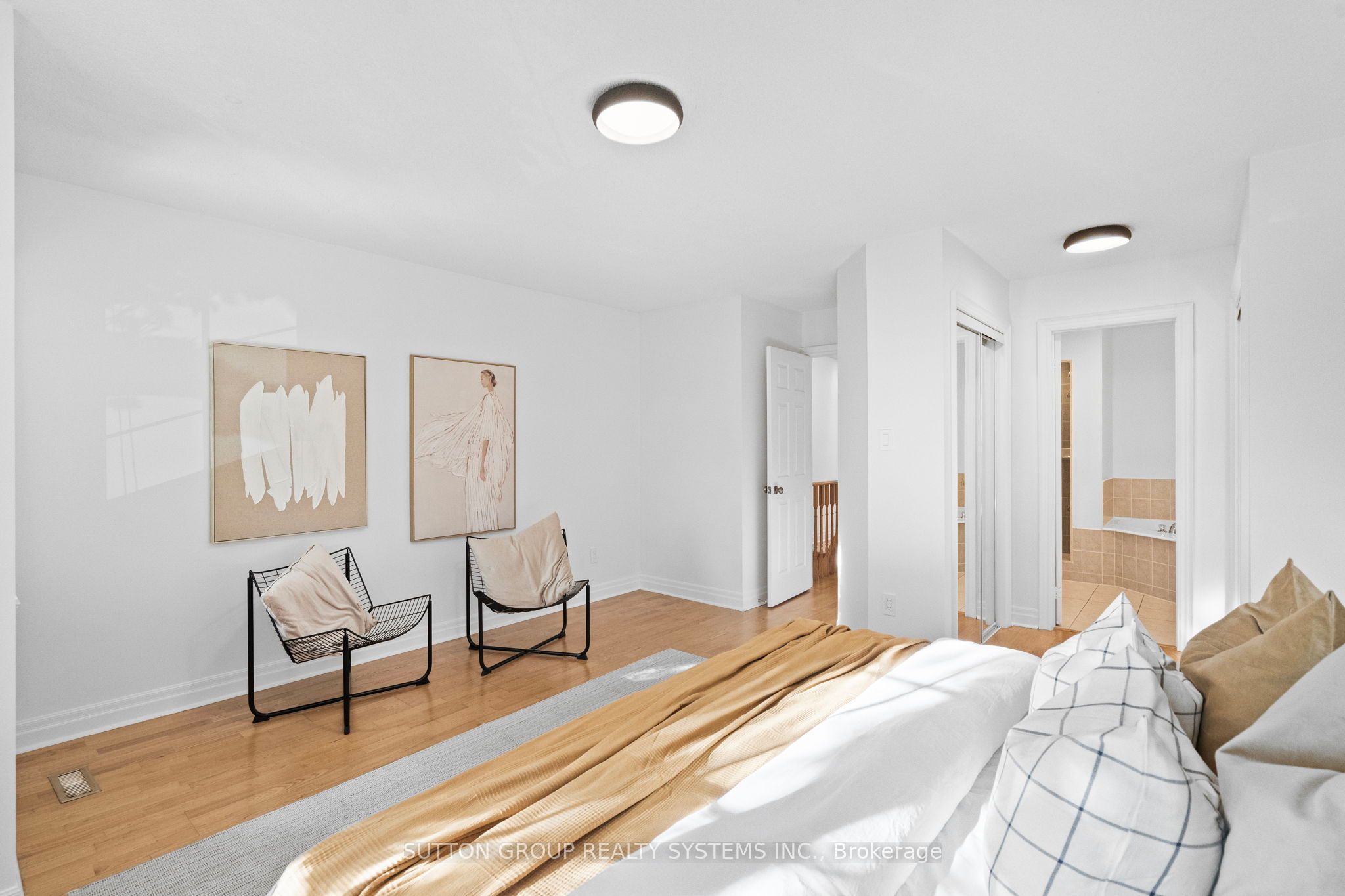 MLS #W12482105 image #33