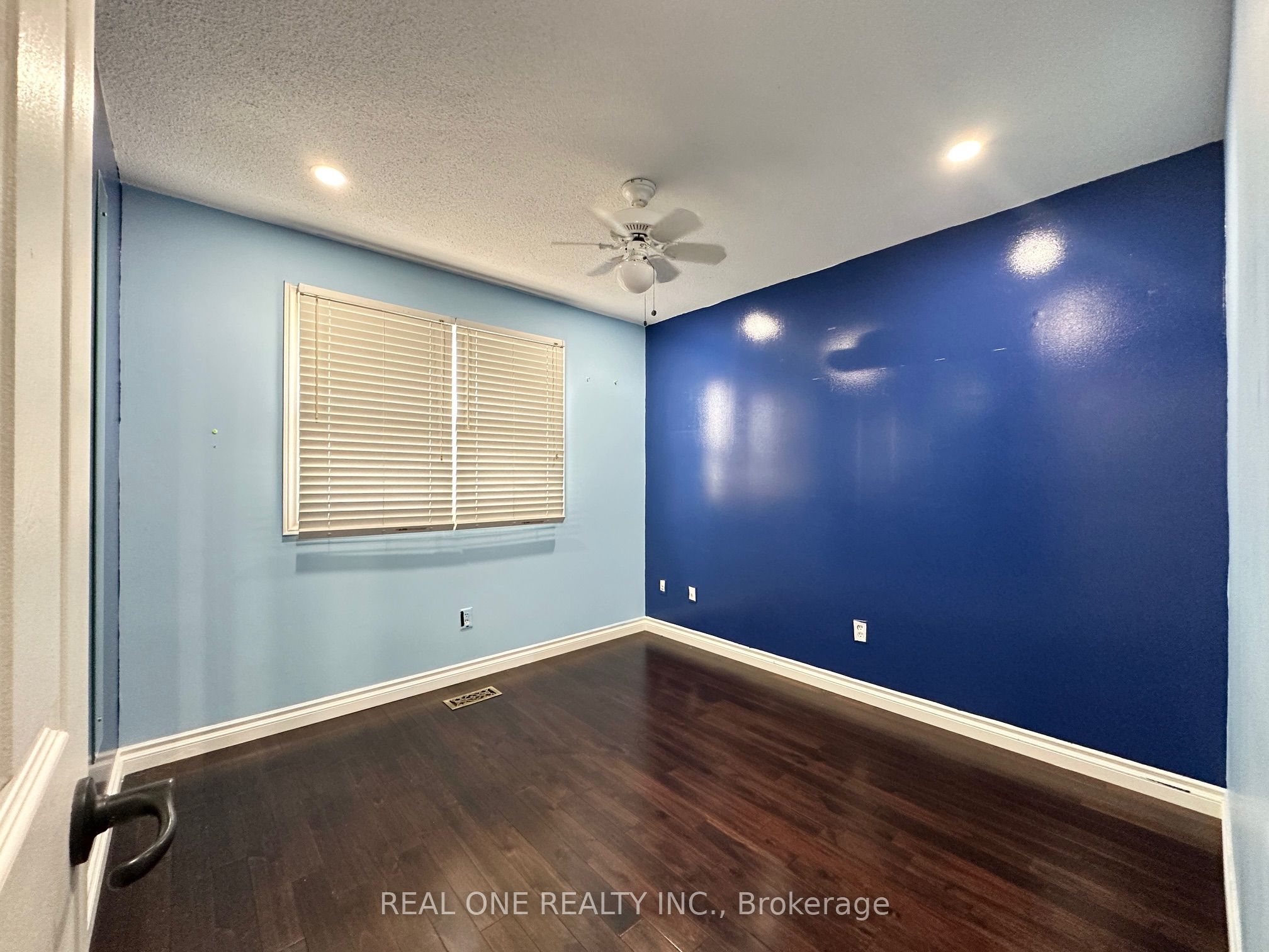 MLS #W12482111 image #13