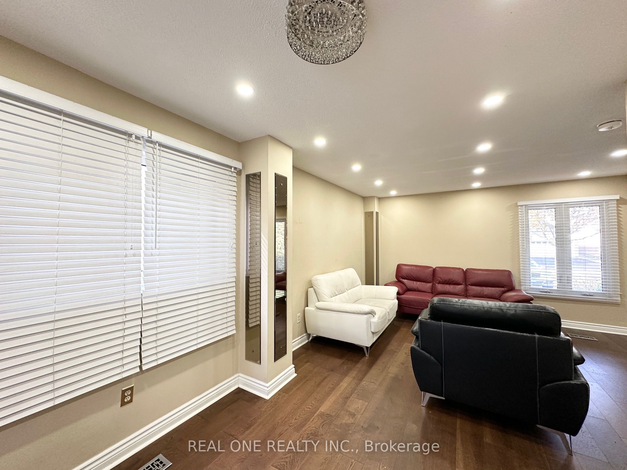 MLS #W12482111 image #3