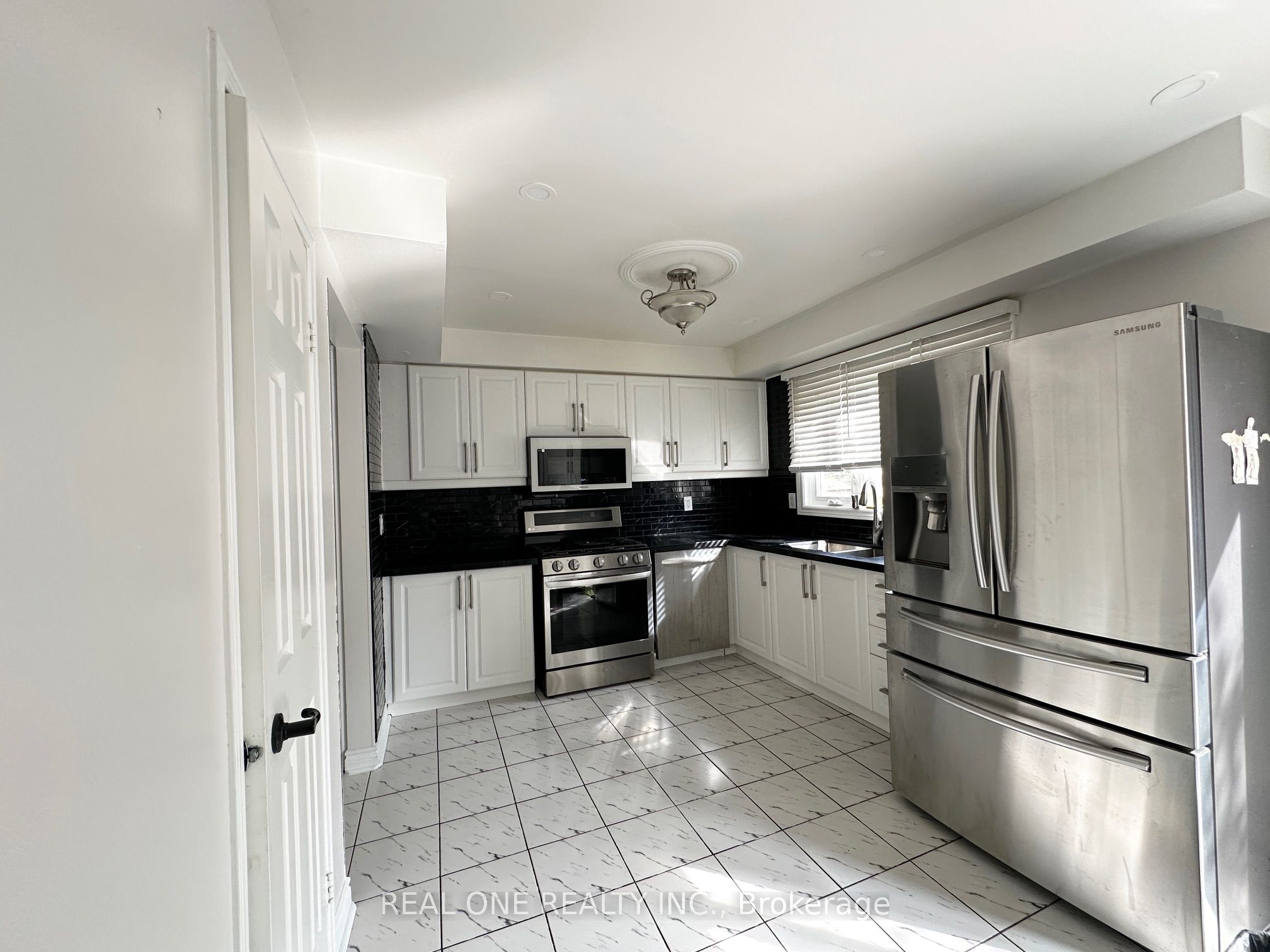 MLS #W12482111 image #6