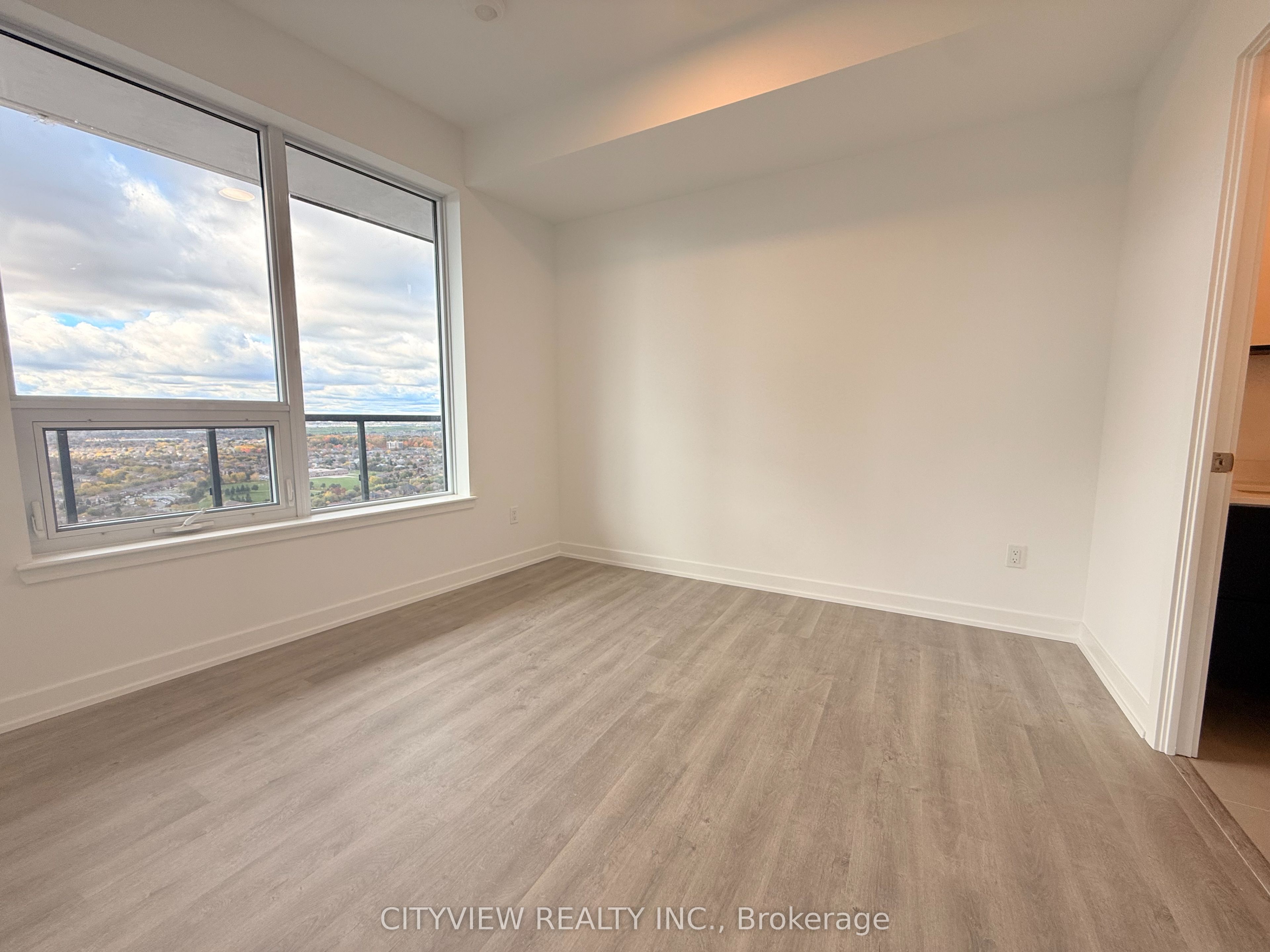 MLS #W12482115 image #15