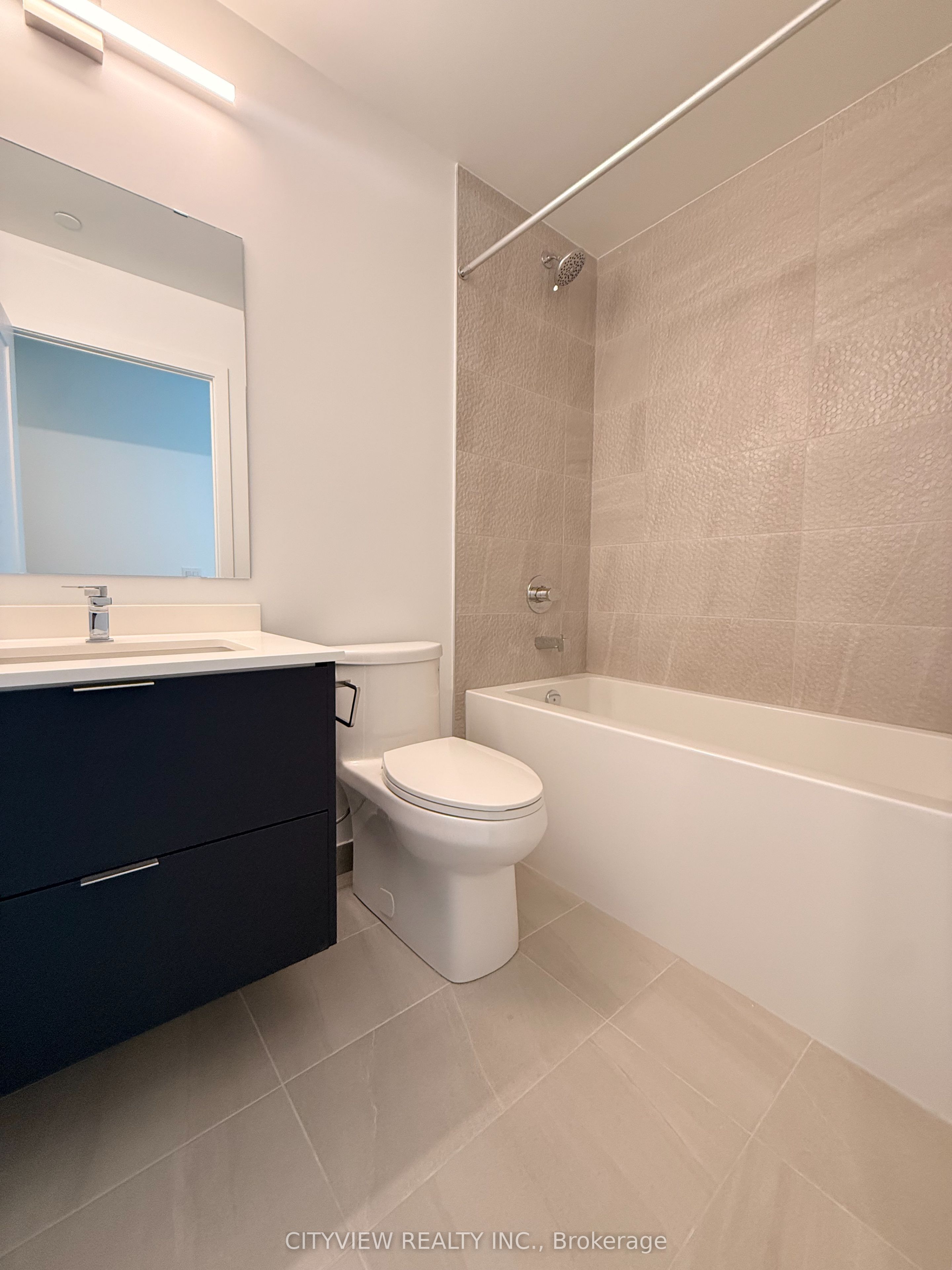 MLS #W12482115 image #6