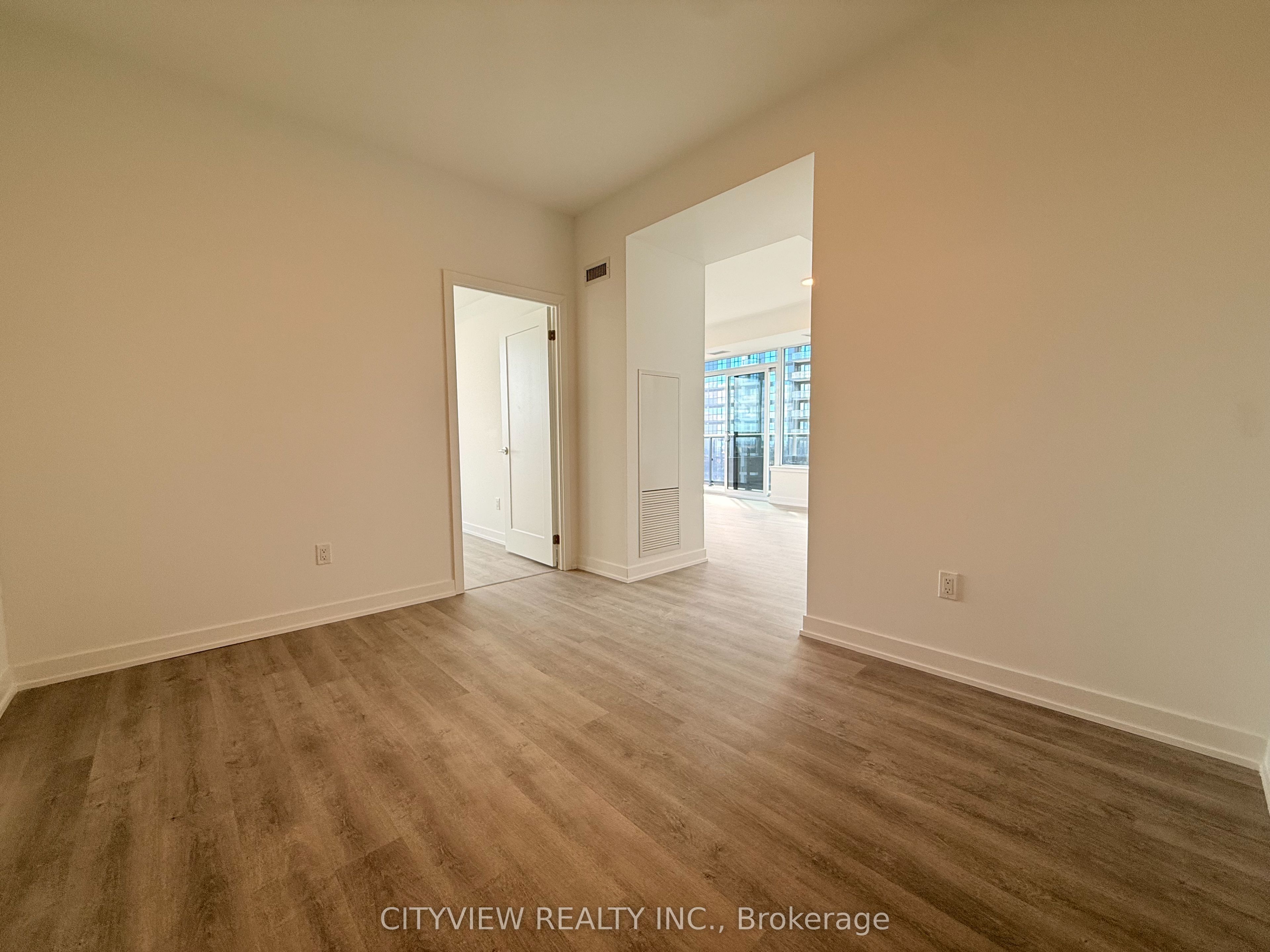 MLS #W12482115 image #7