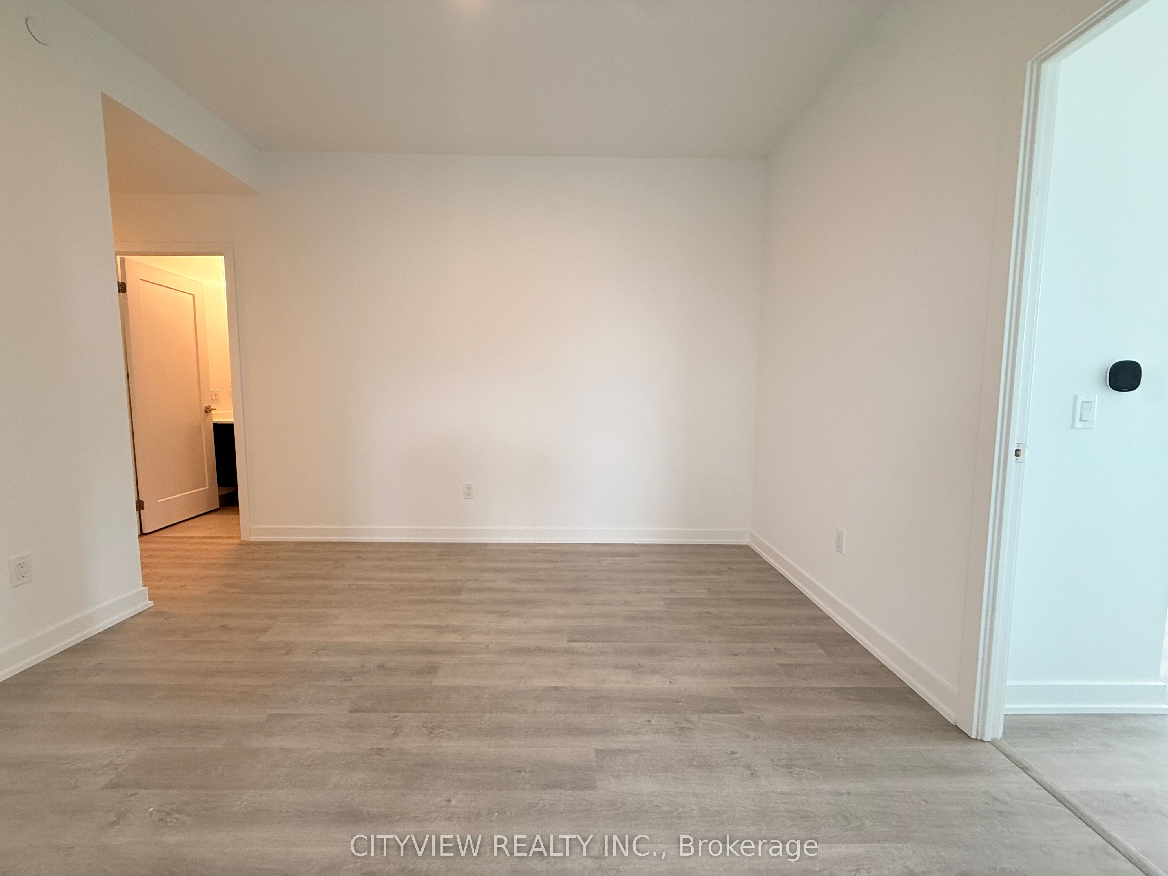 MLS #W12482115 image #8