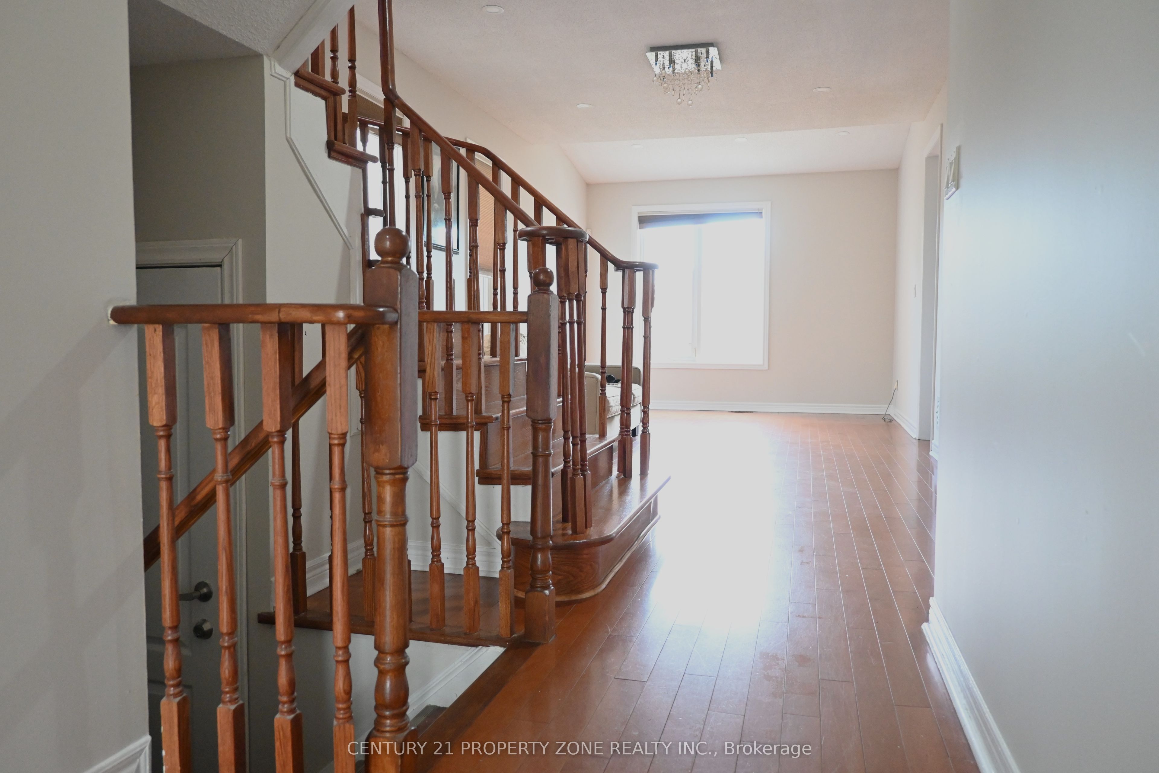 MLS #W12482400 image #3