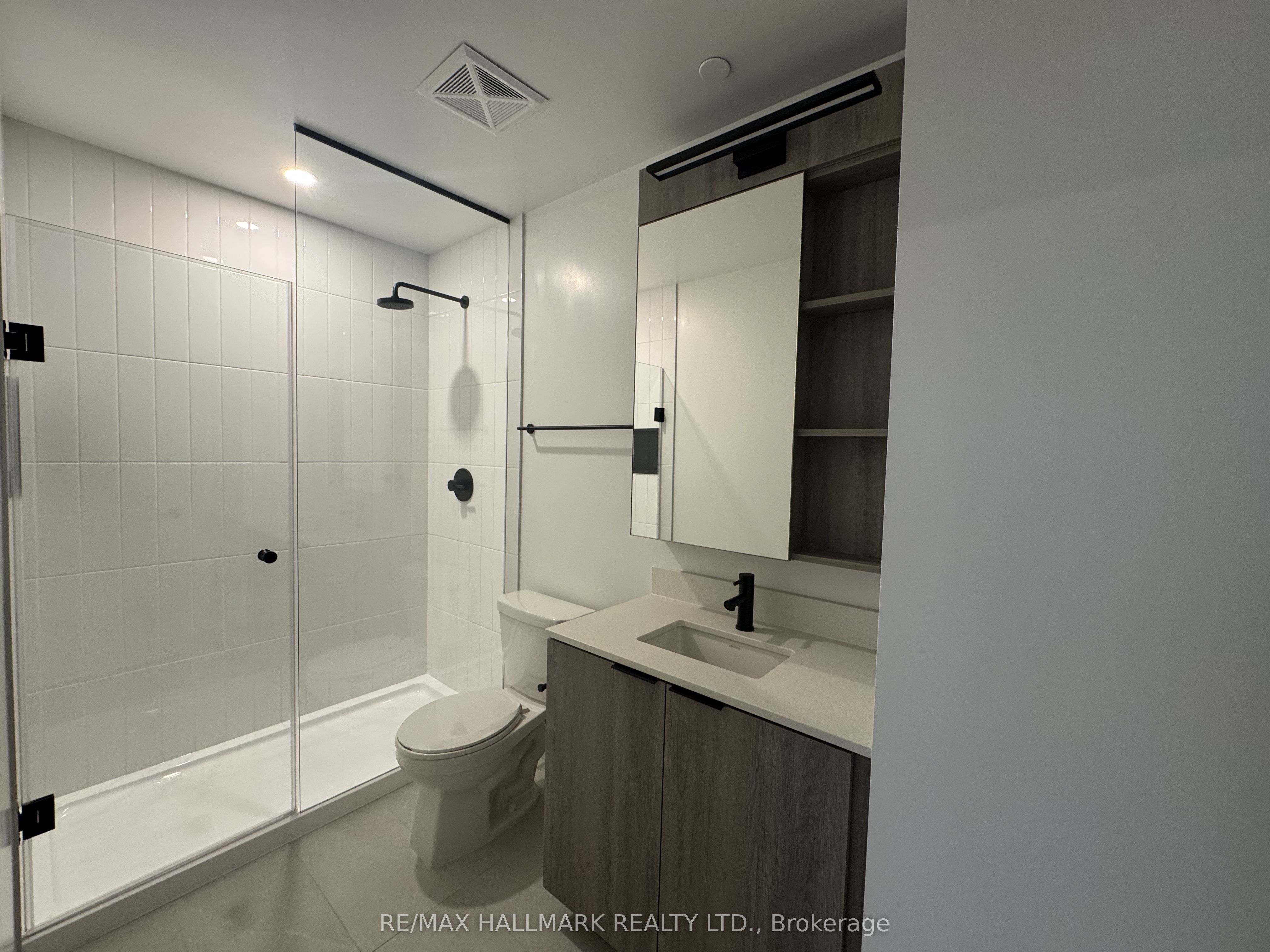 MLS #W12482455 image #11