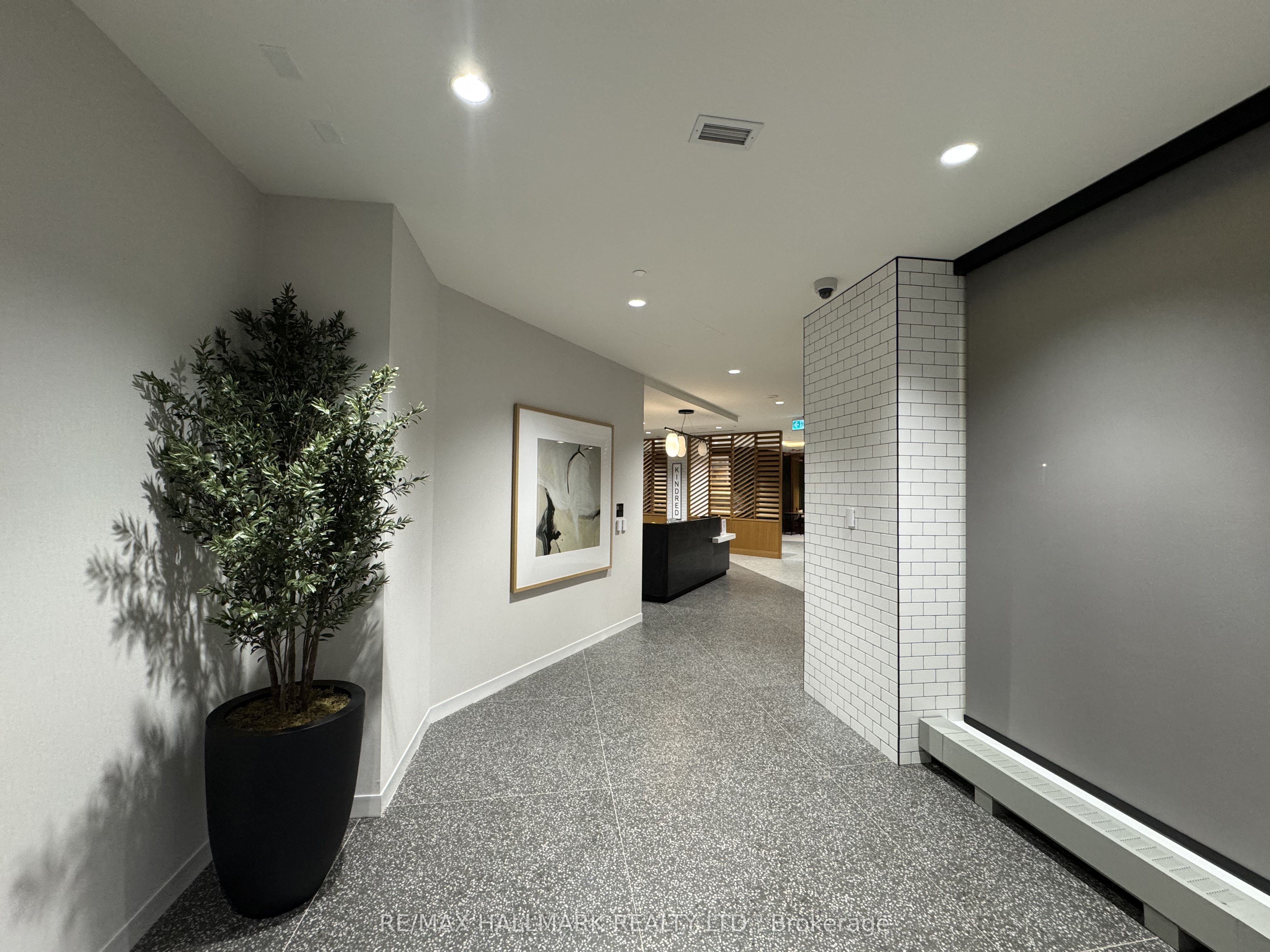 MLS #W12482455 image #23