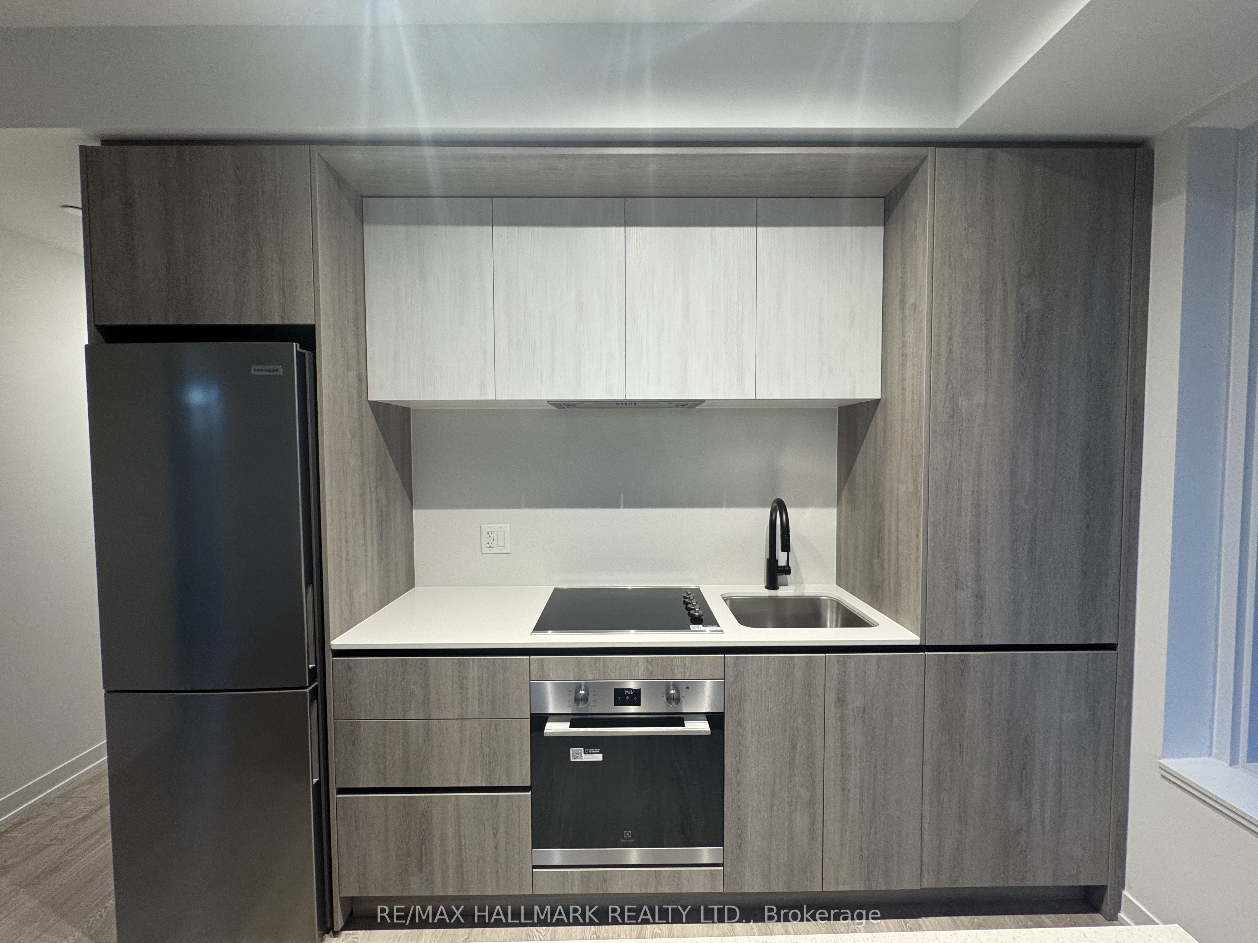 MLS #W12482455 image #9