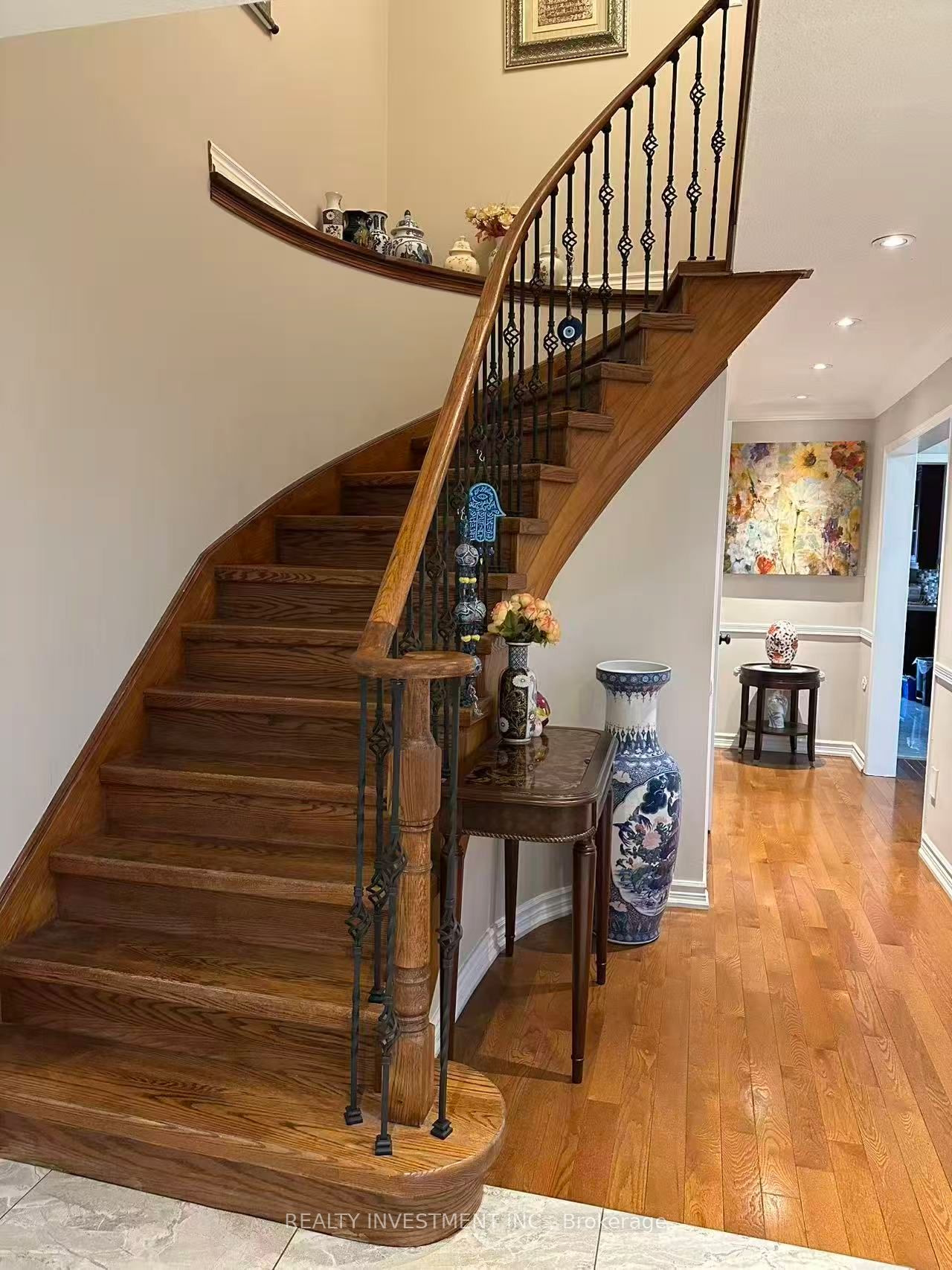 MLS #W12482702 image #9