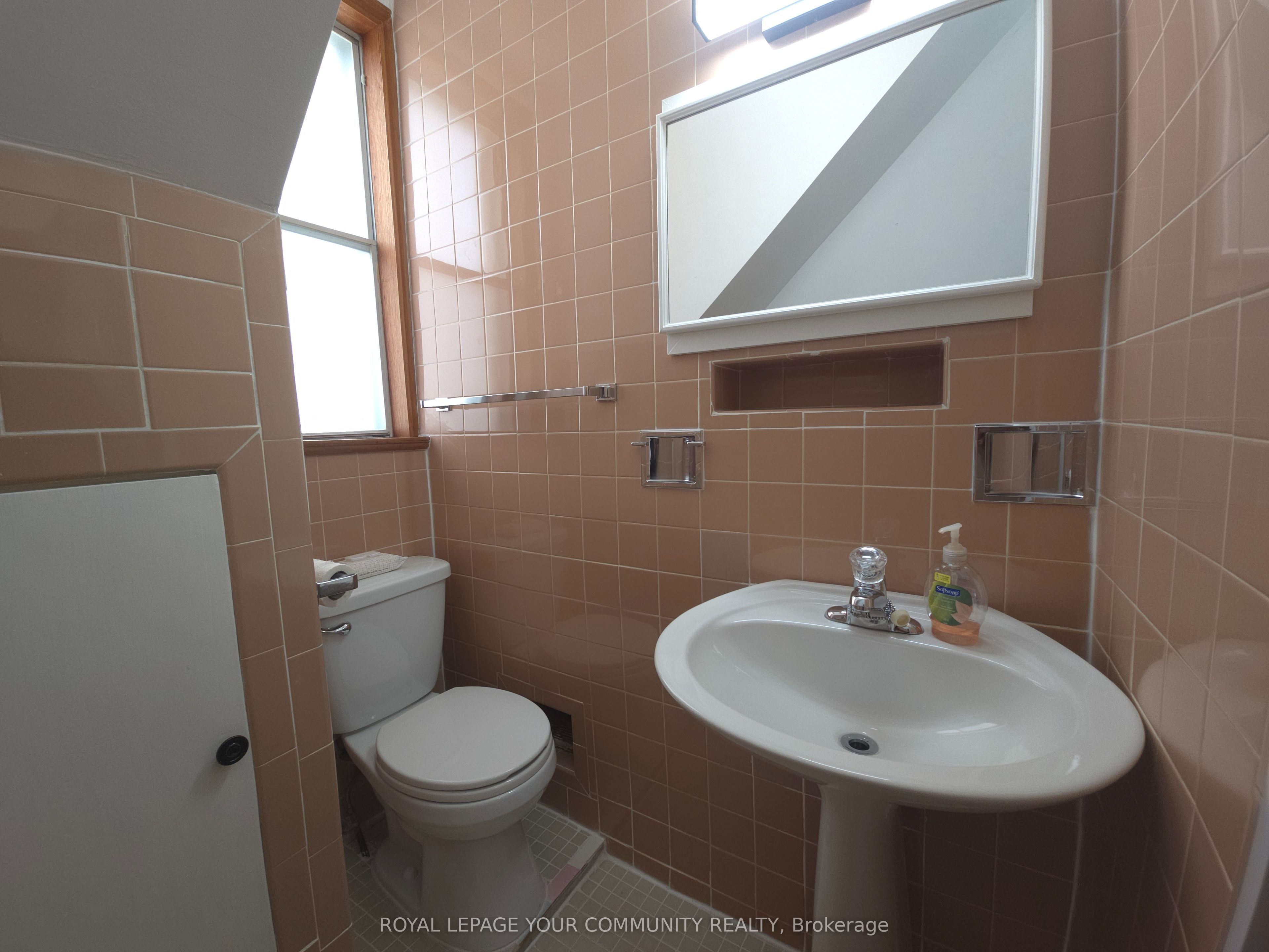 MLS #W12482731 image #10