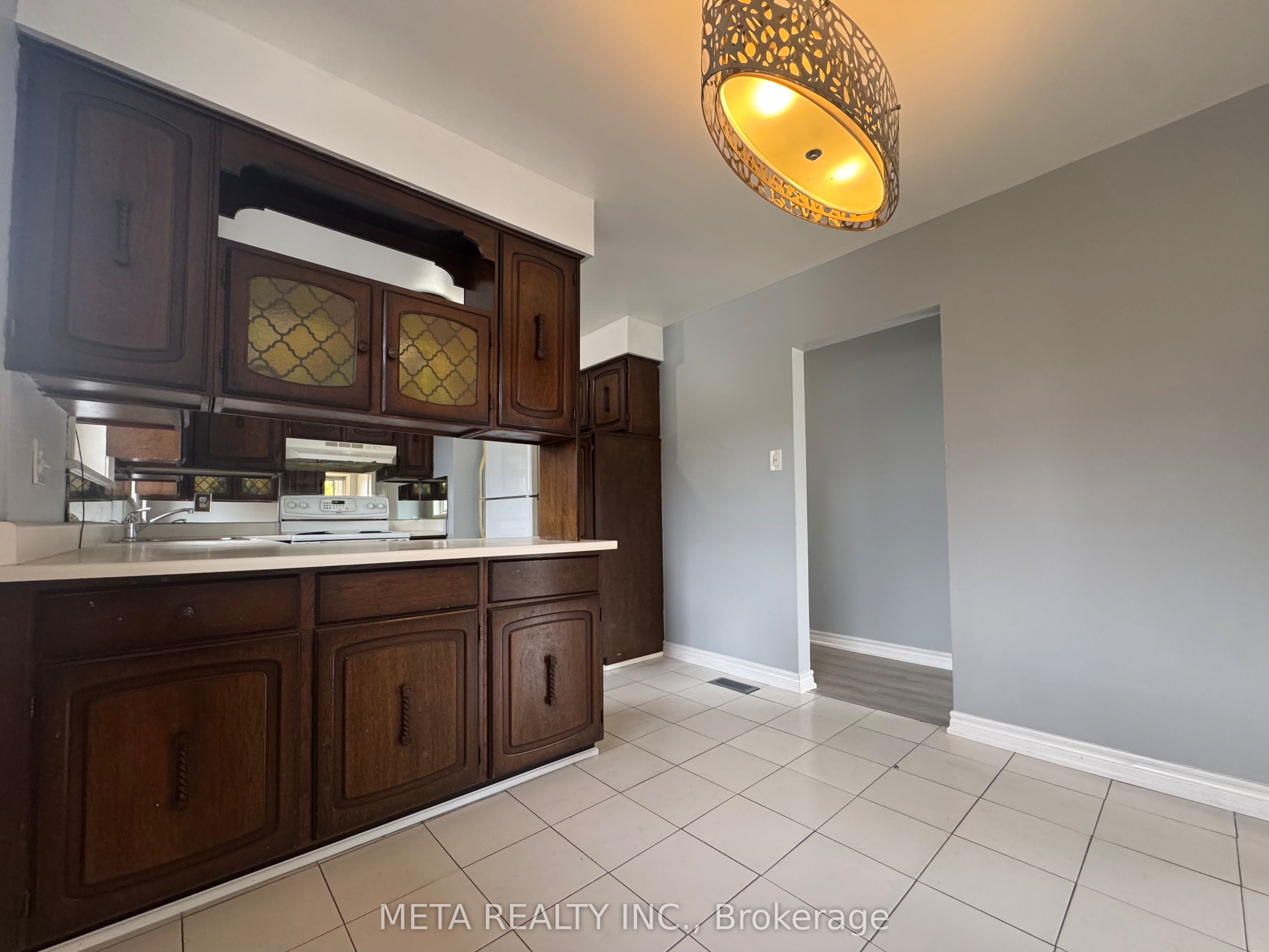 MLS #W12482769 image #7