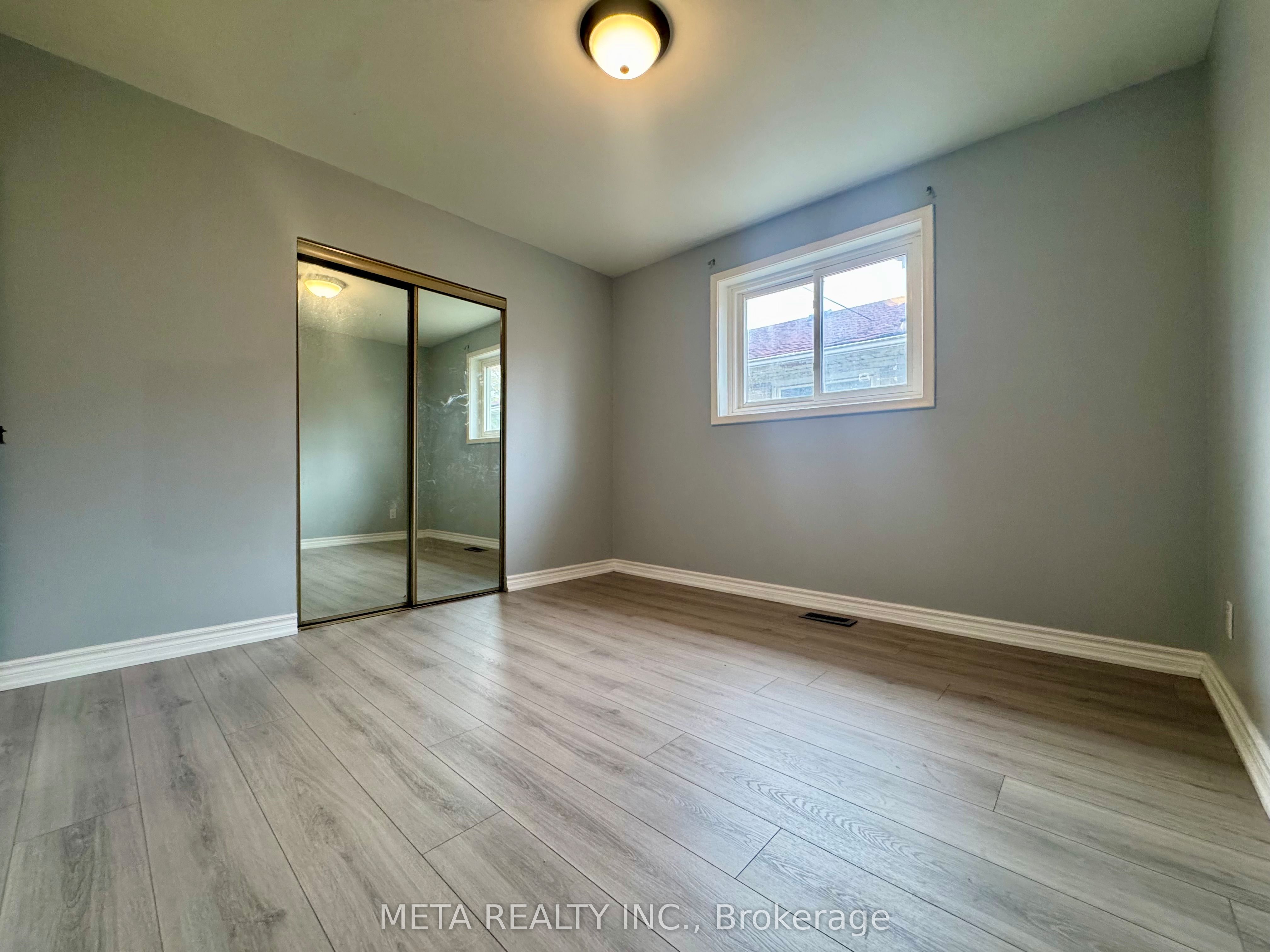 MLS #W12482769 image #8