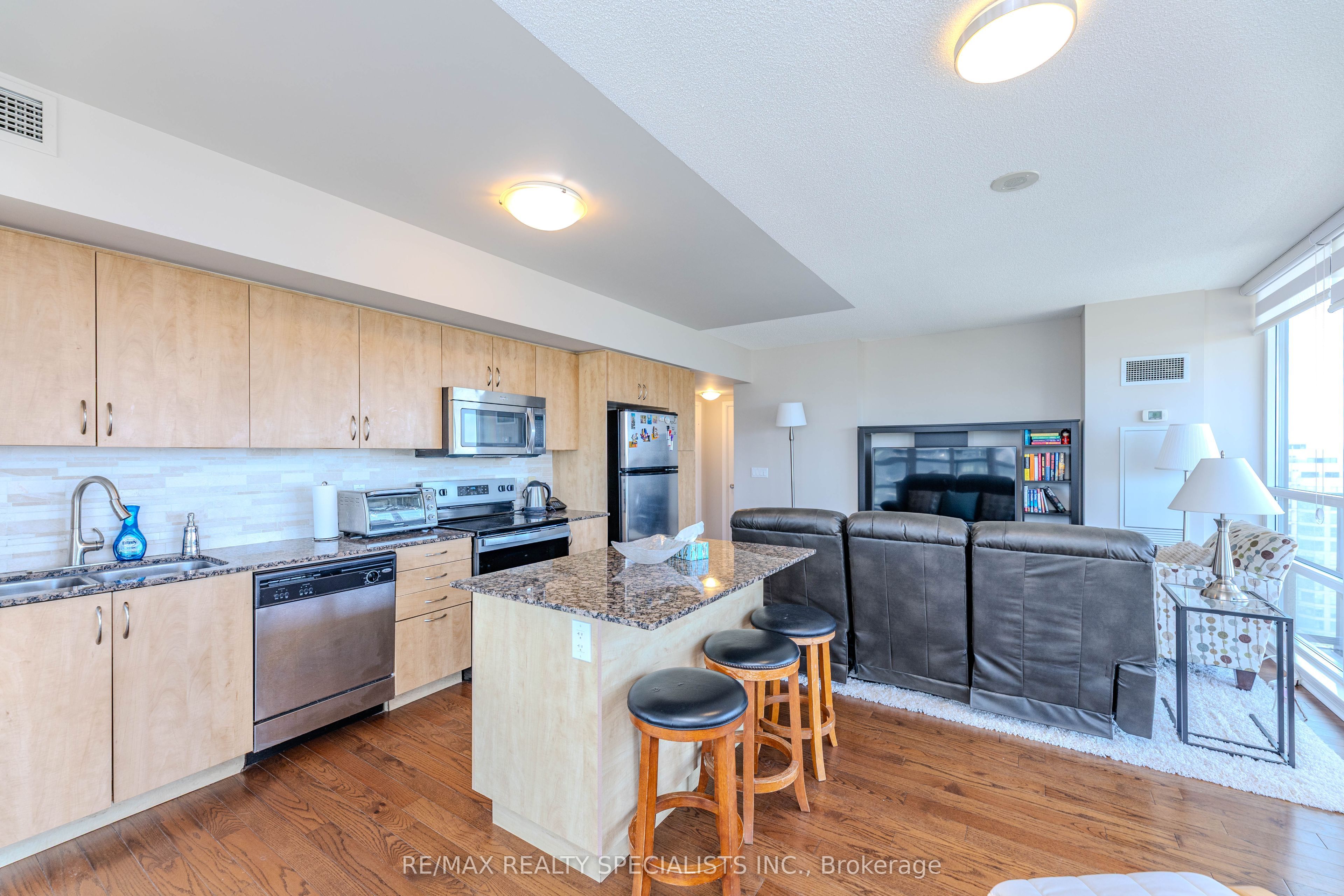 MLS #W12483135 image #21