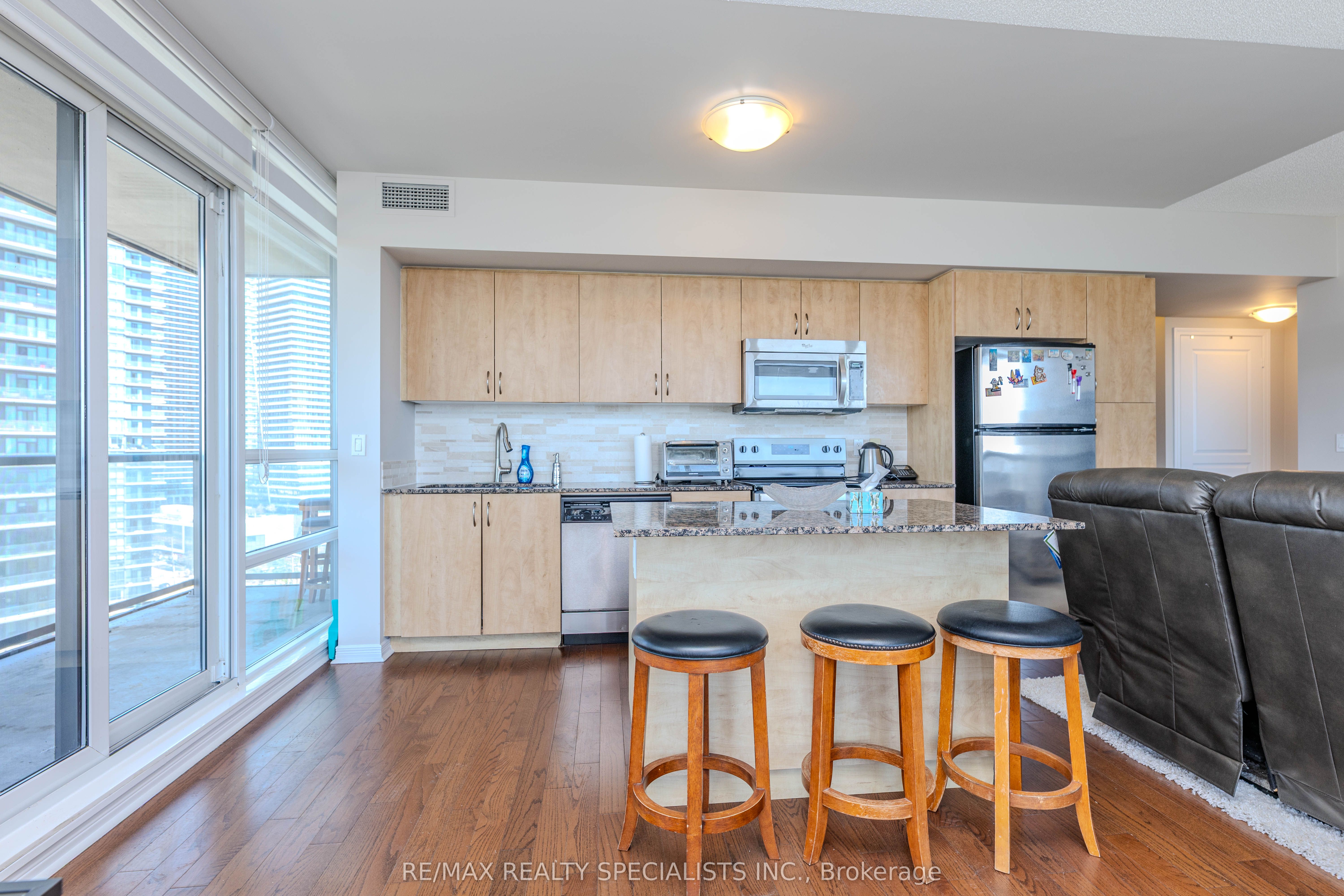 MLS #W12483135 image #26