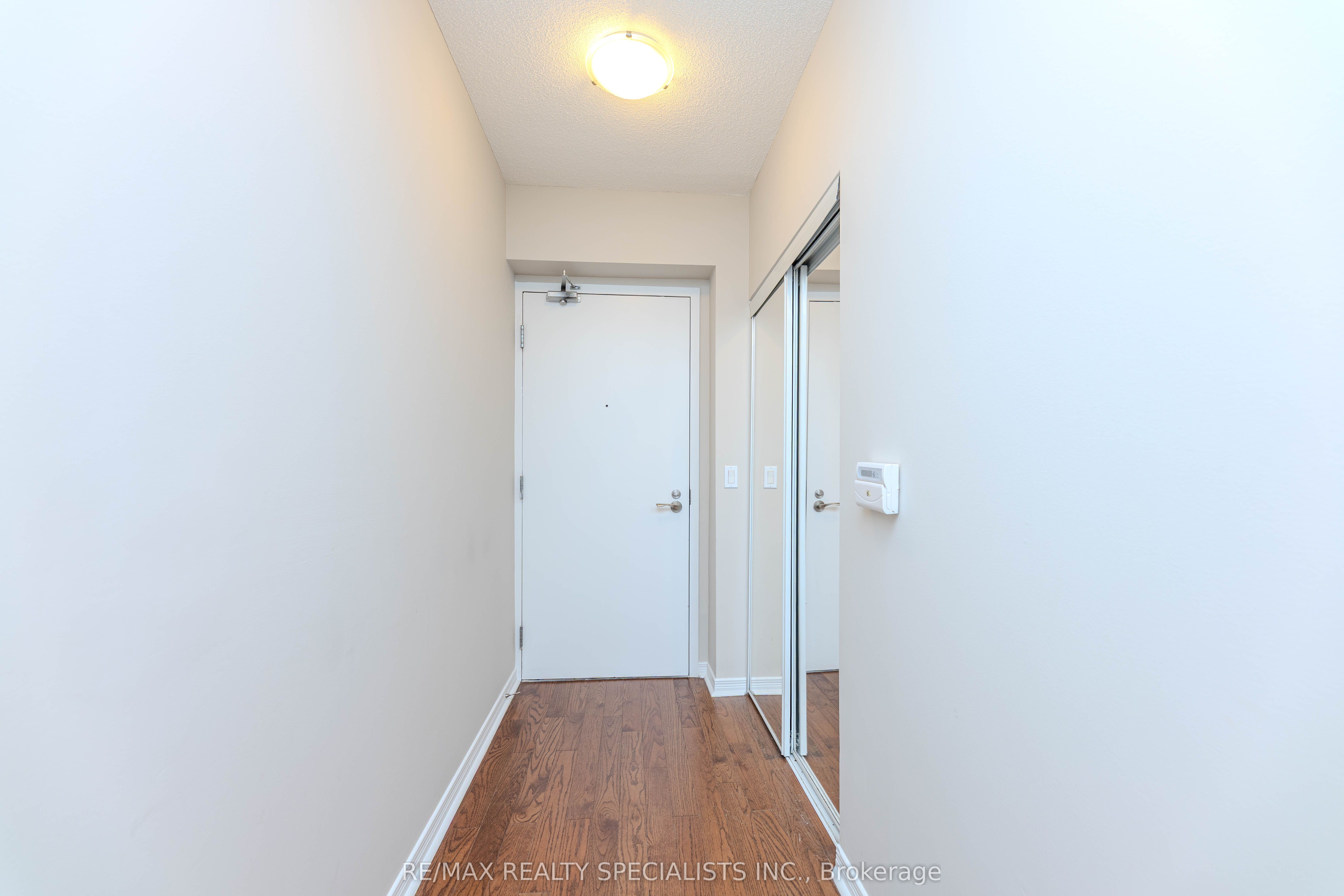 MLS #W12483135 image #5