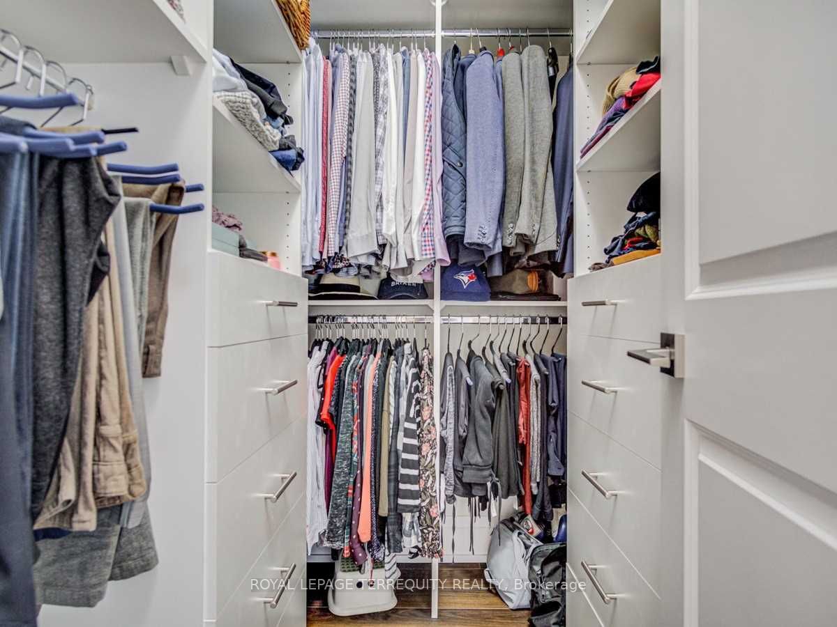 MLS #W12483141 image #13