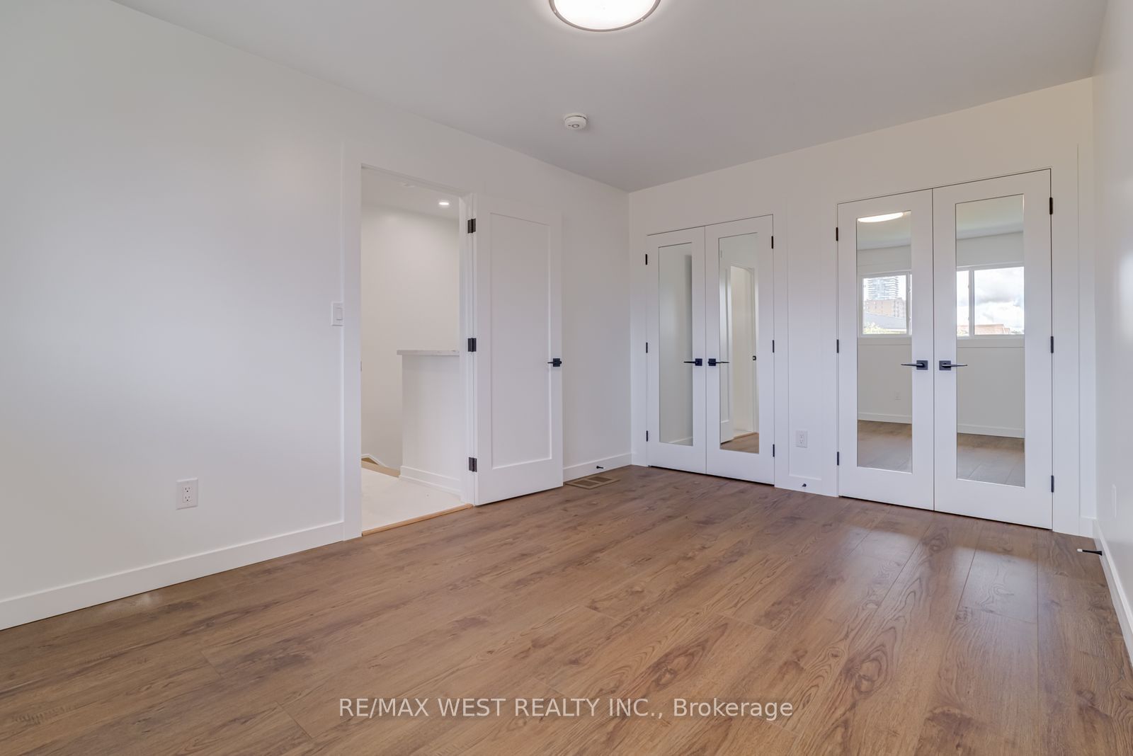 MLS #W12483321 image #17