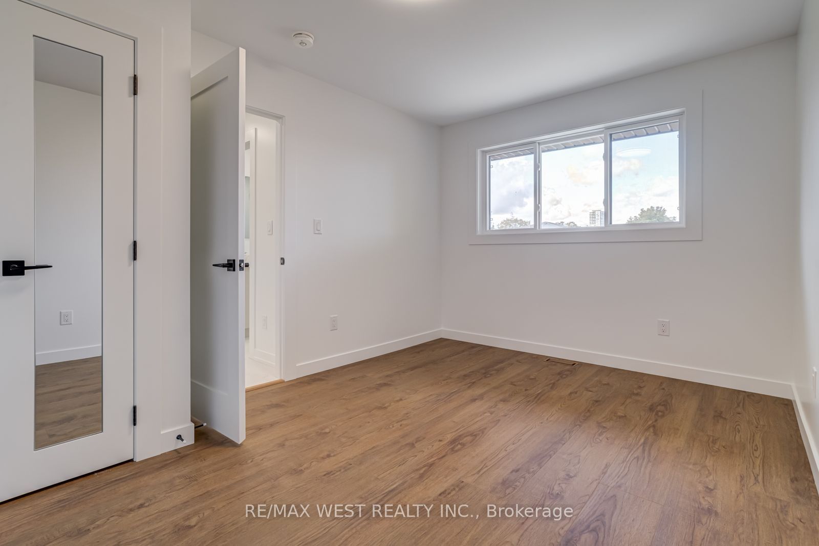 MLS #W12483321 image #21