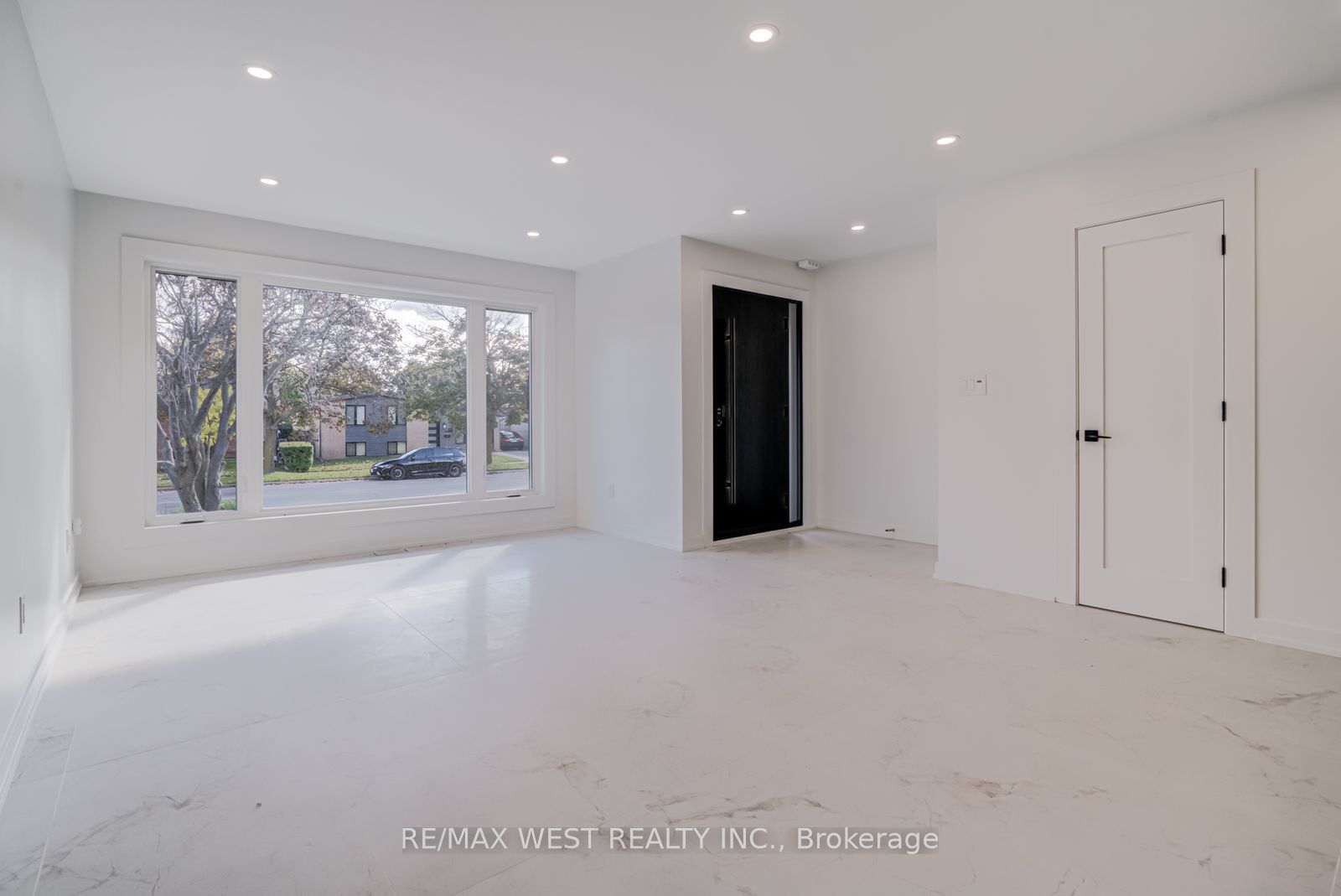 MLS #W12483321 image #3