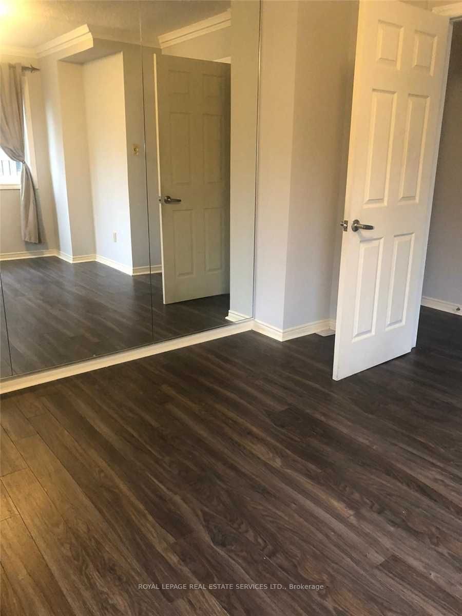 MLS #W12483490 image #8