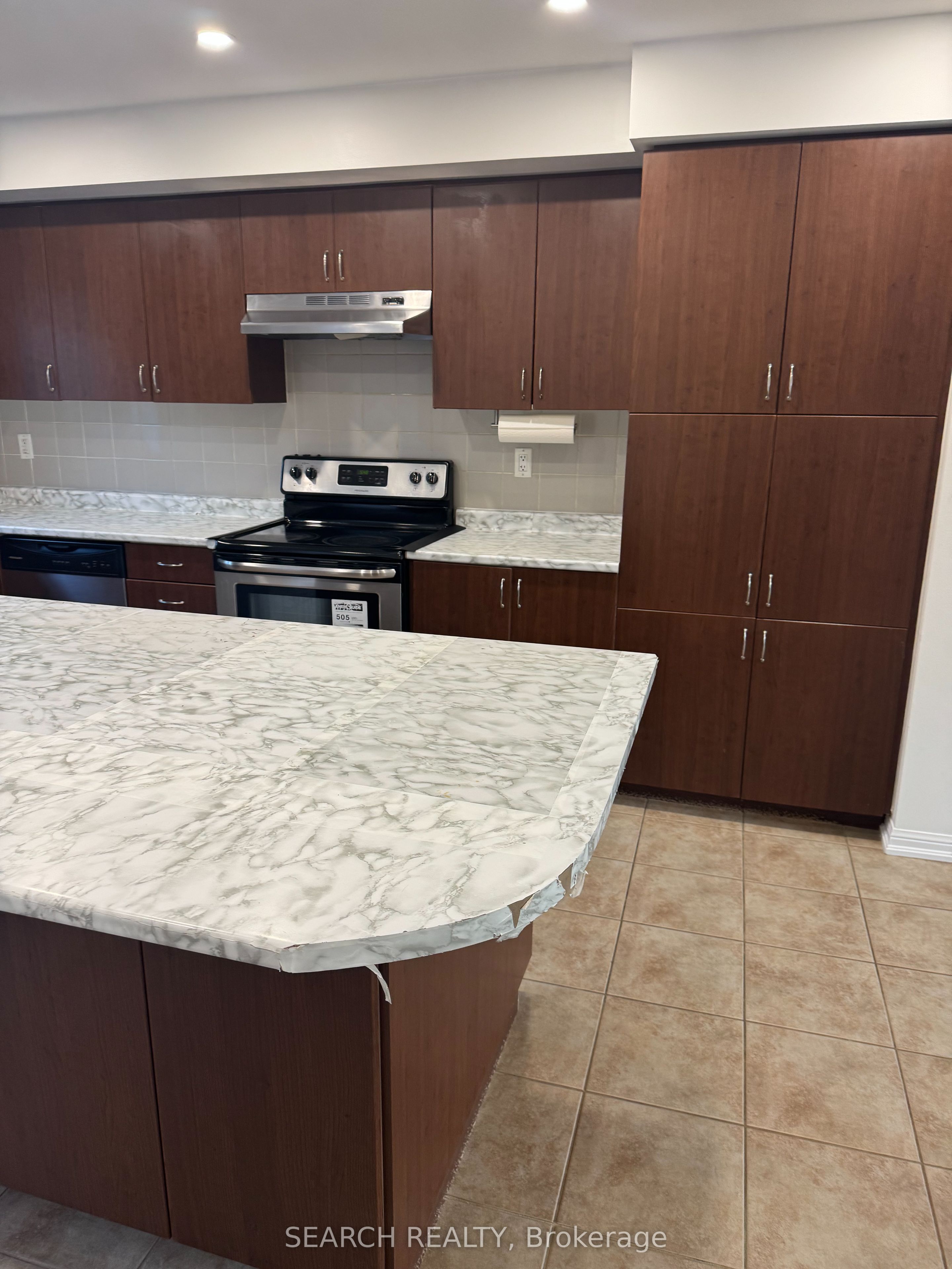 MLS #W12483809 image #8