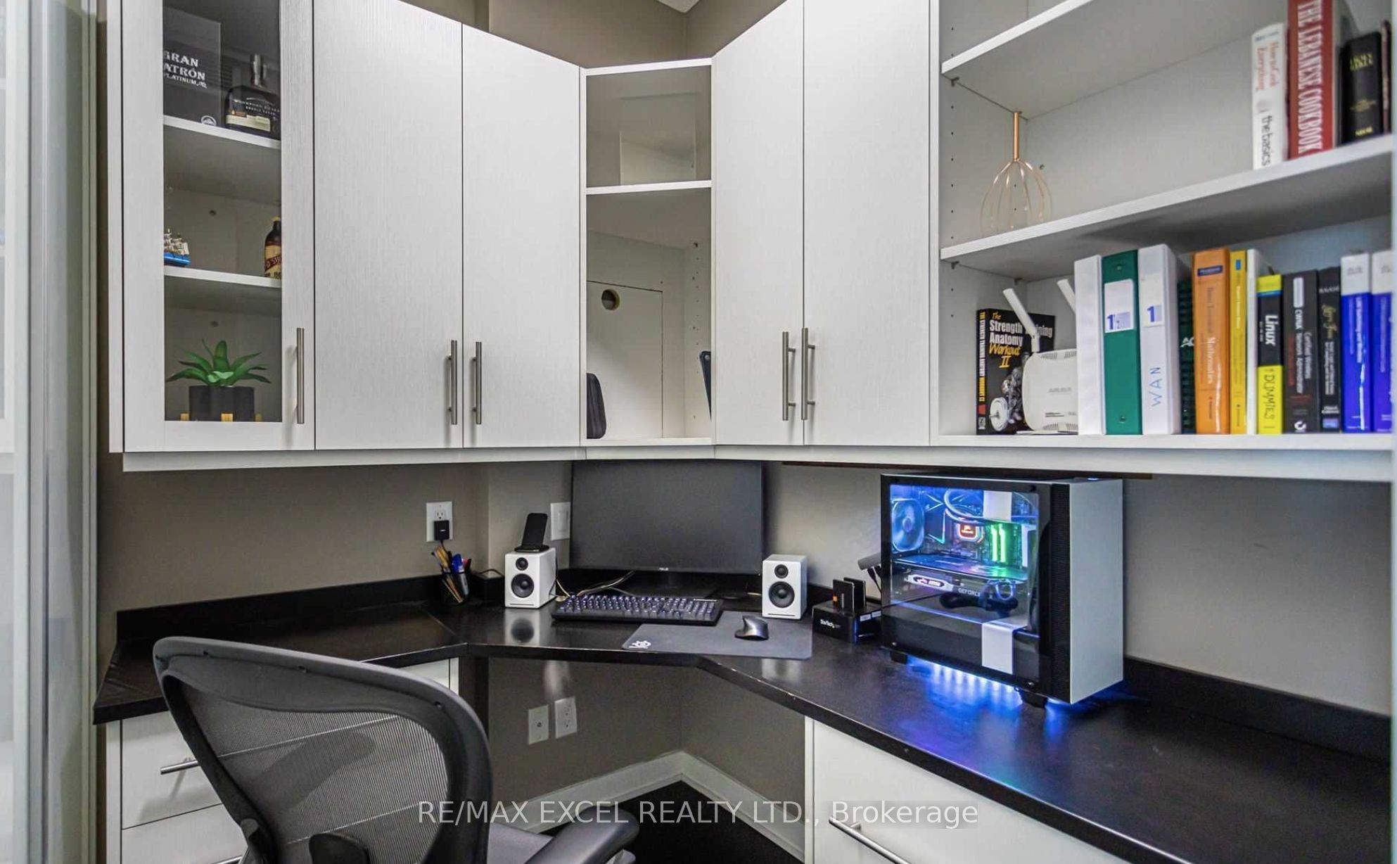 MLS #W12483942 image #3