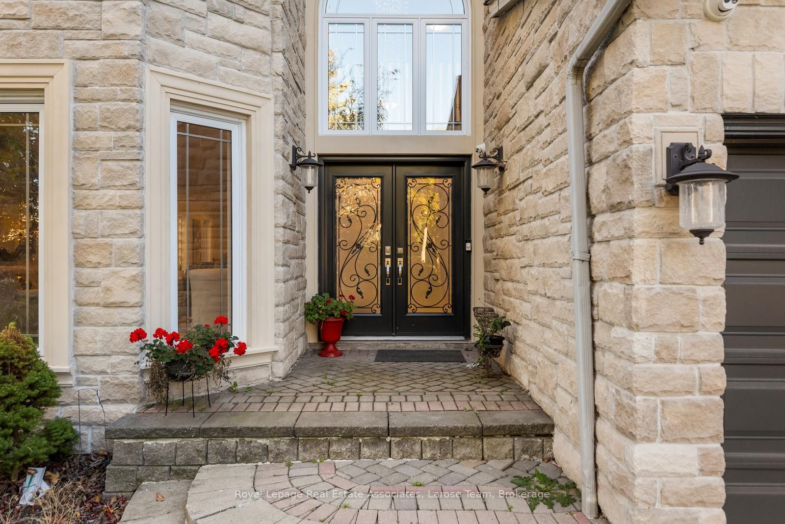 MLS #W12484036 image #1