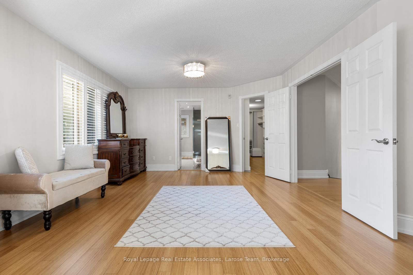 MLS #W12484036 image #19