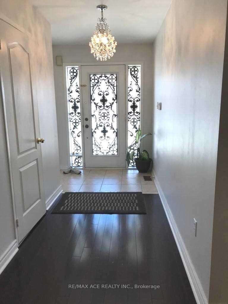 MLS #W12484143 image #1