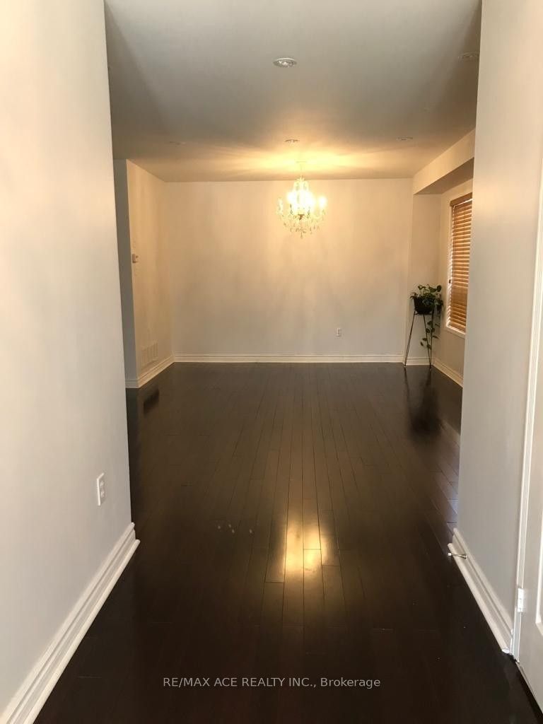 MLS #W12484143 image #12