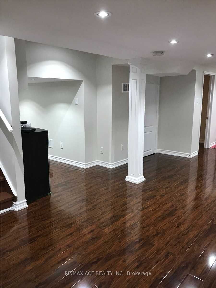 MLS #W12484143 image #14